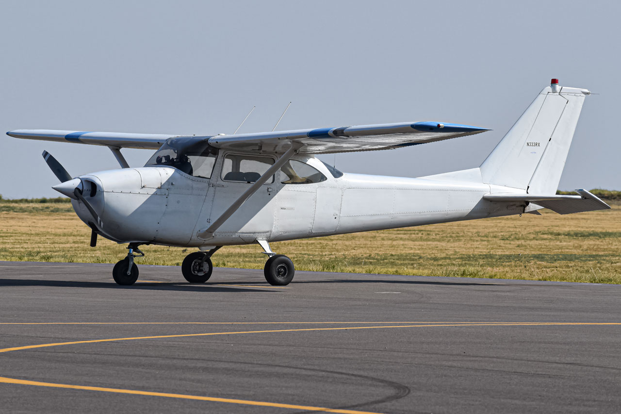Full size: PRIVATE Cessna 172 N333RX at Fort Morgan Municipal Airport