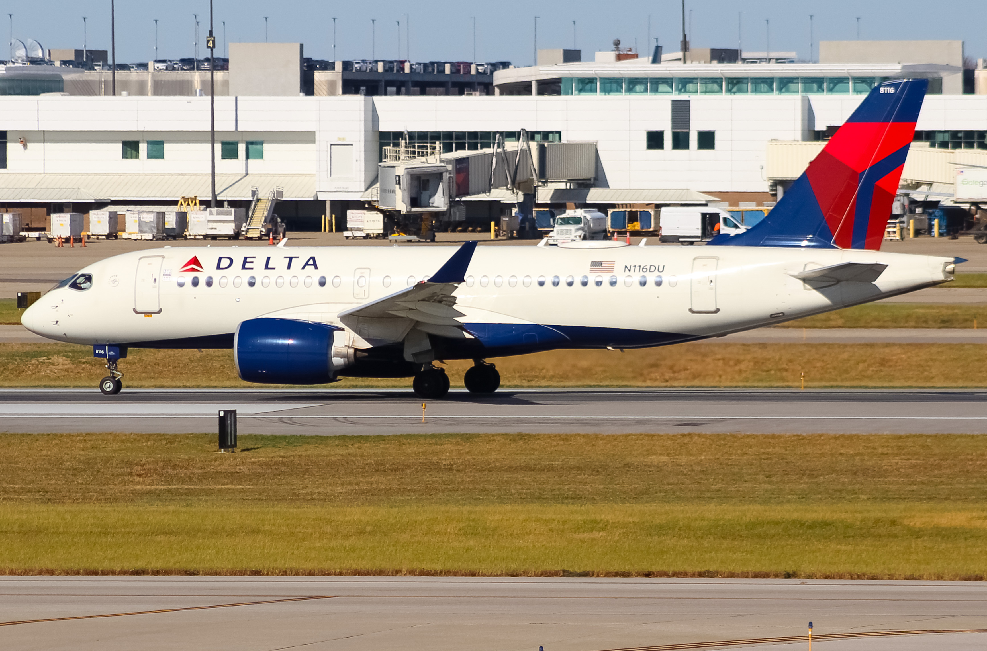 Full size: Delta Airlines Airbus A220-100 N116DU at Cincinnati/Northern Kentucky International Airport