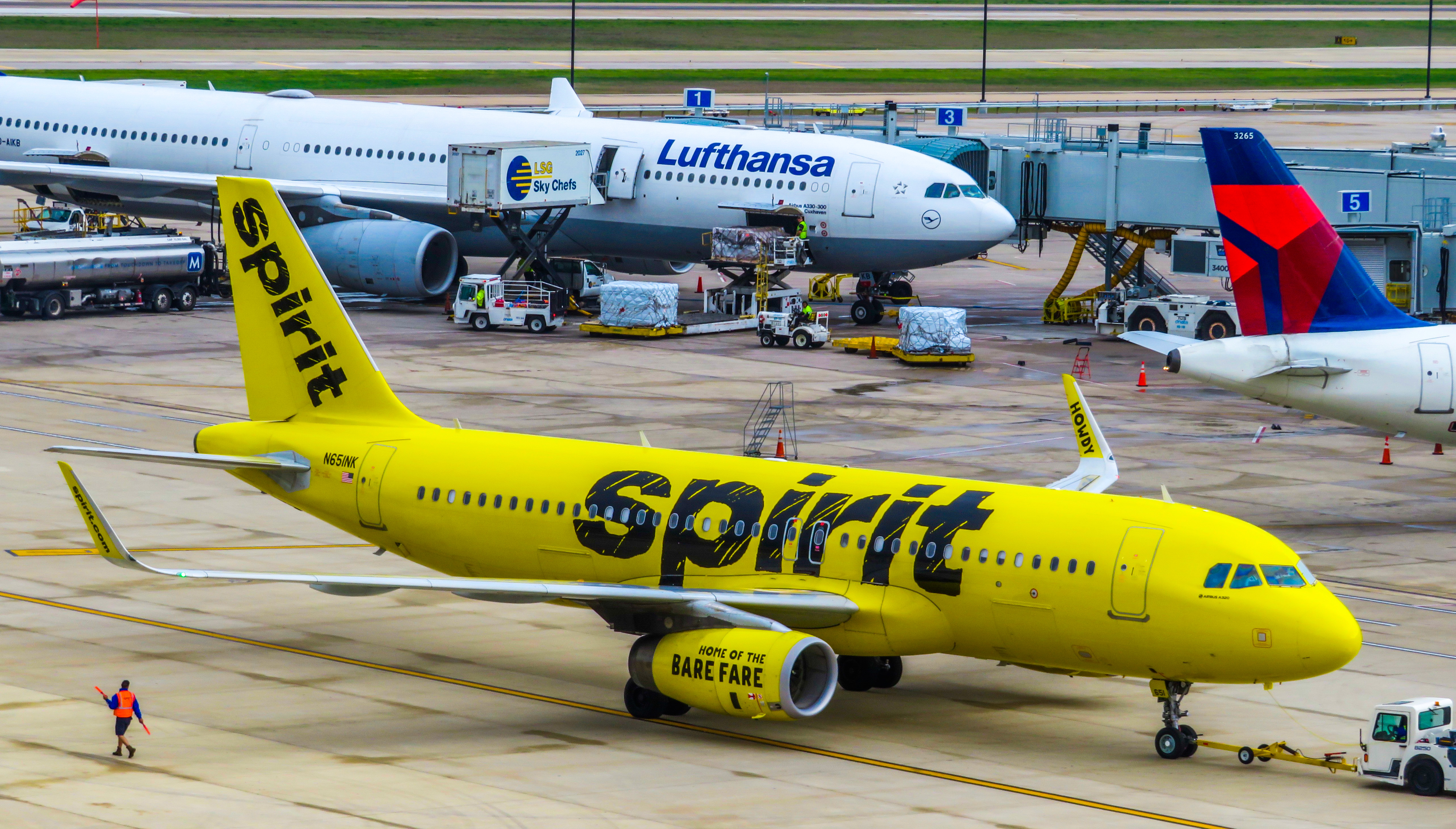 Full size: Spirit Airlines Airbus A320 N651NK at Austin-Bergstrom International Airport