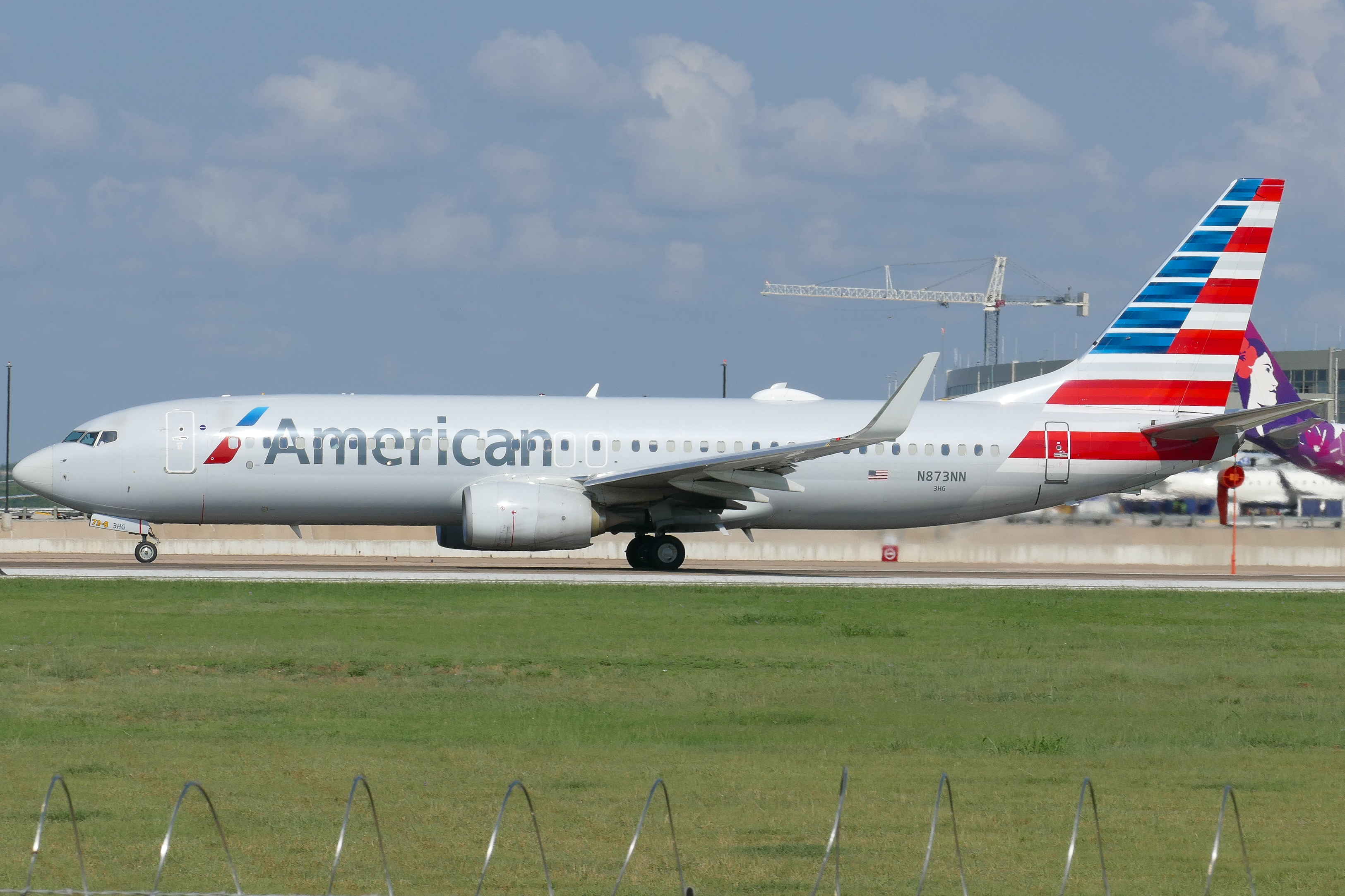 Full size: American Airlines Boeing 737-800 N873NN at Austin-Bergstrom International Airport