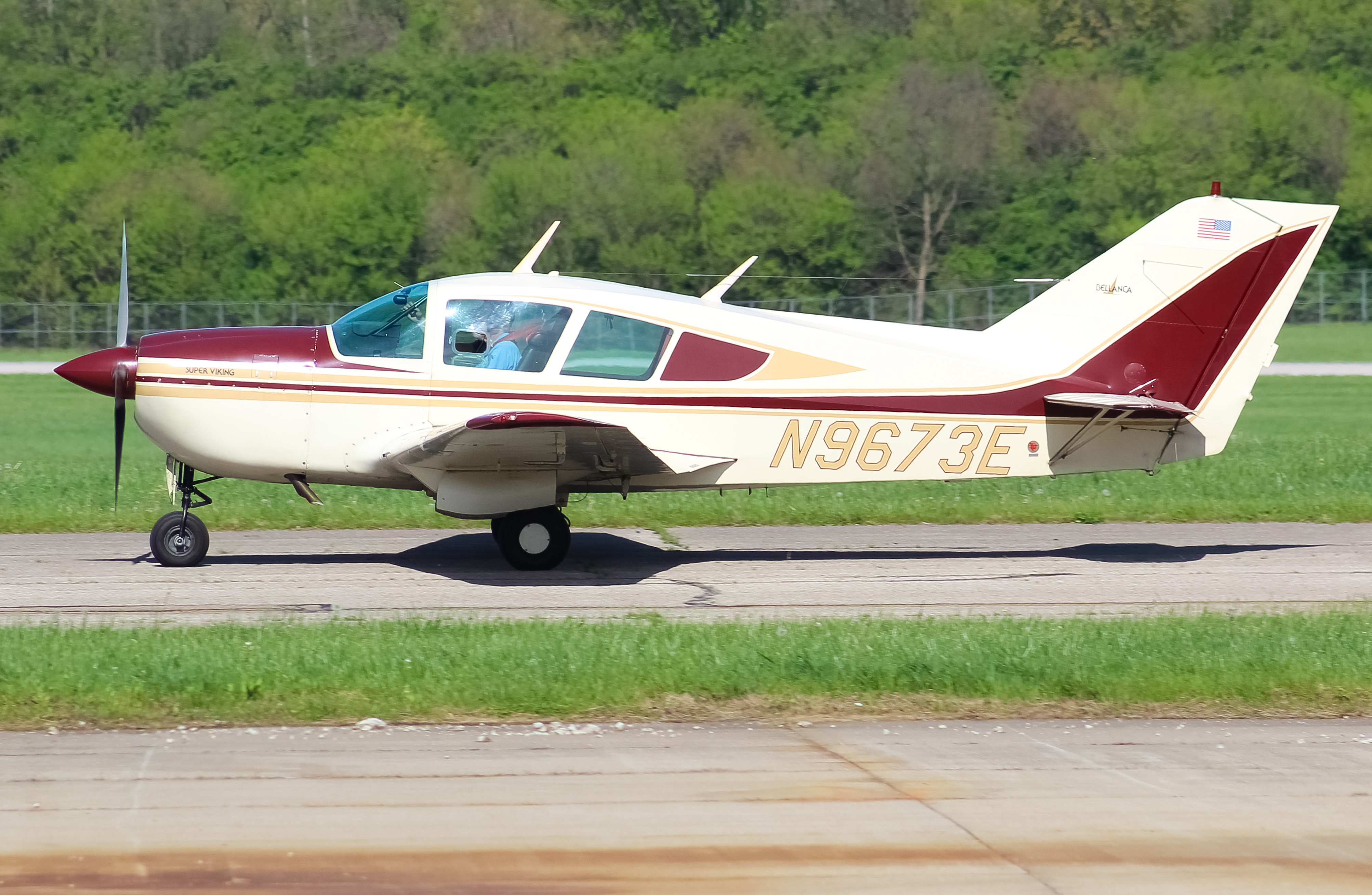 Full size: PRIVATE  Bellanca super Viking  N9673E at Cincinnati Municipal Airport/Lunken Field