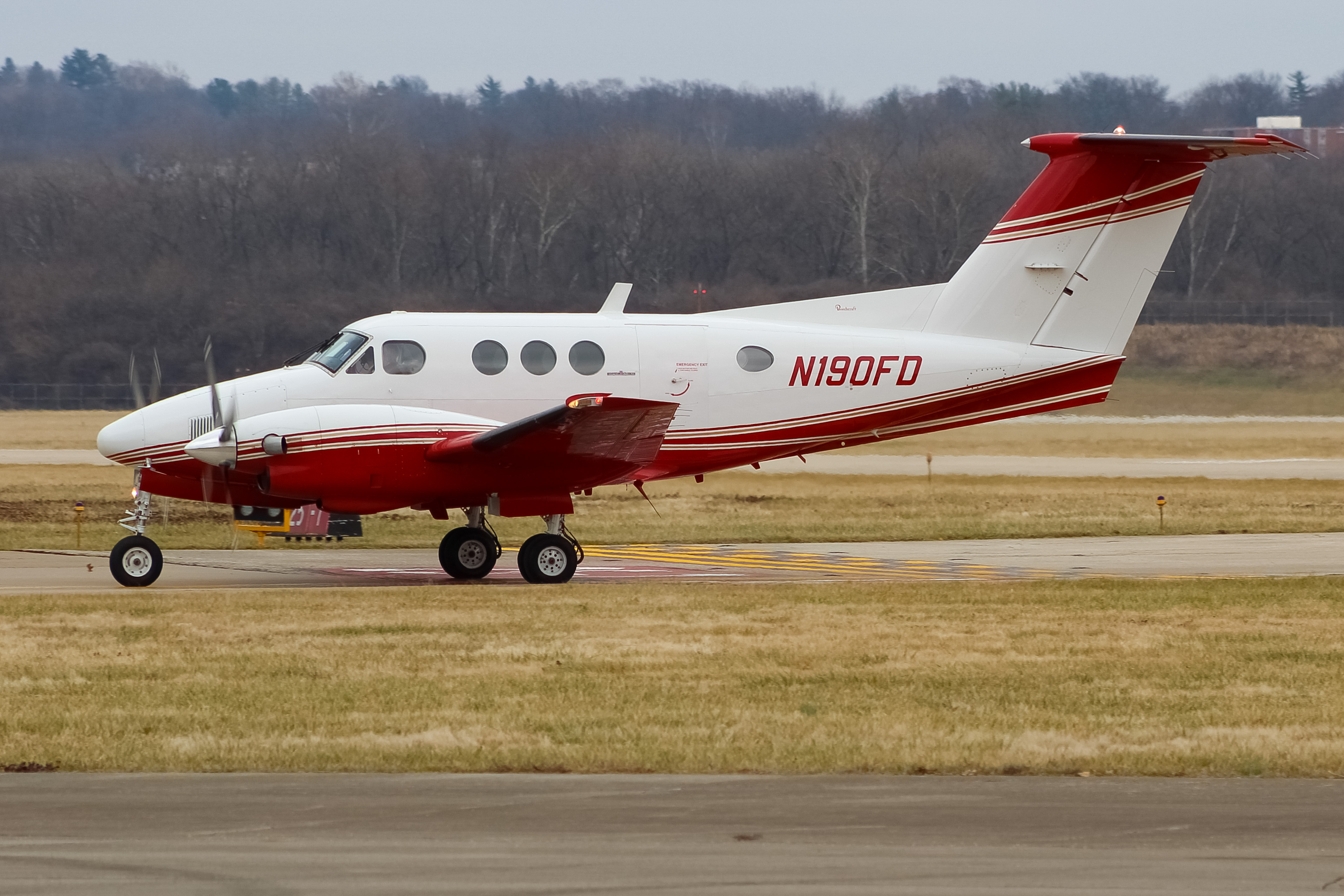 Full size: PRIVATE  Beechcraft King Air F90 N190FD at Cincinnati Municipal Airport/Lunken Field