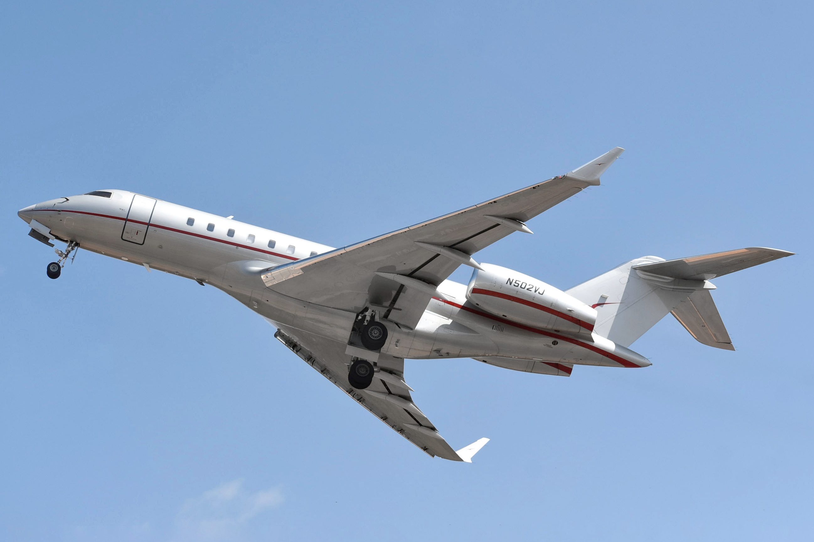 Full size: VistaJet Bombardier Global 5000 N502VJ at Aeropuerto de Cabo San Lucas Internacional