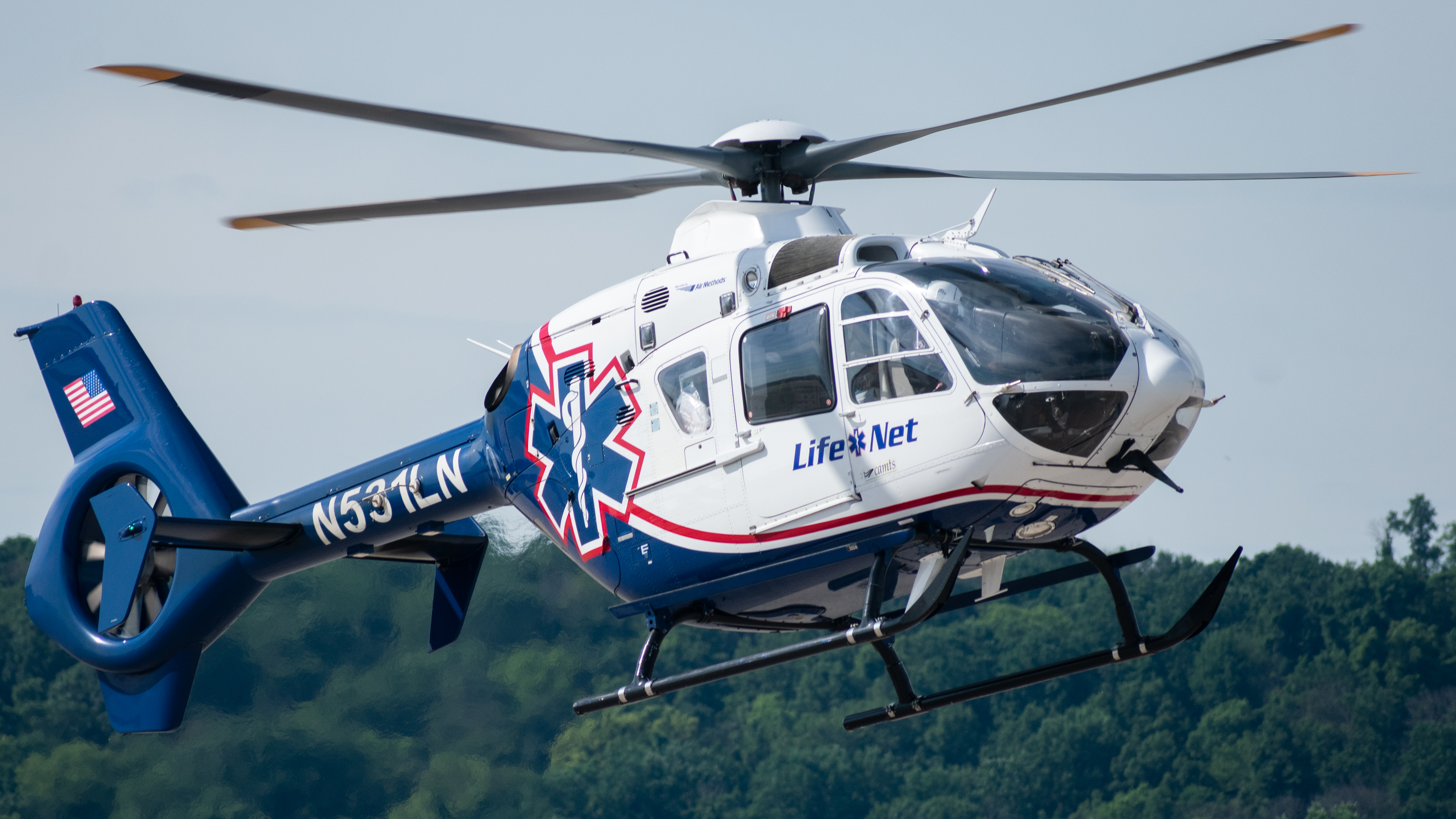 Full size: LifeNet Airbus Helicopters H135 N531LN at Harrisburg International Airport