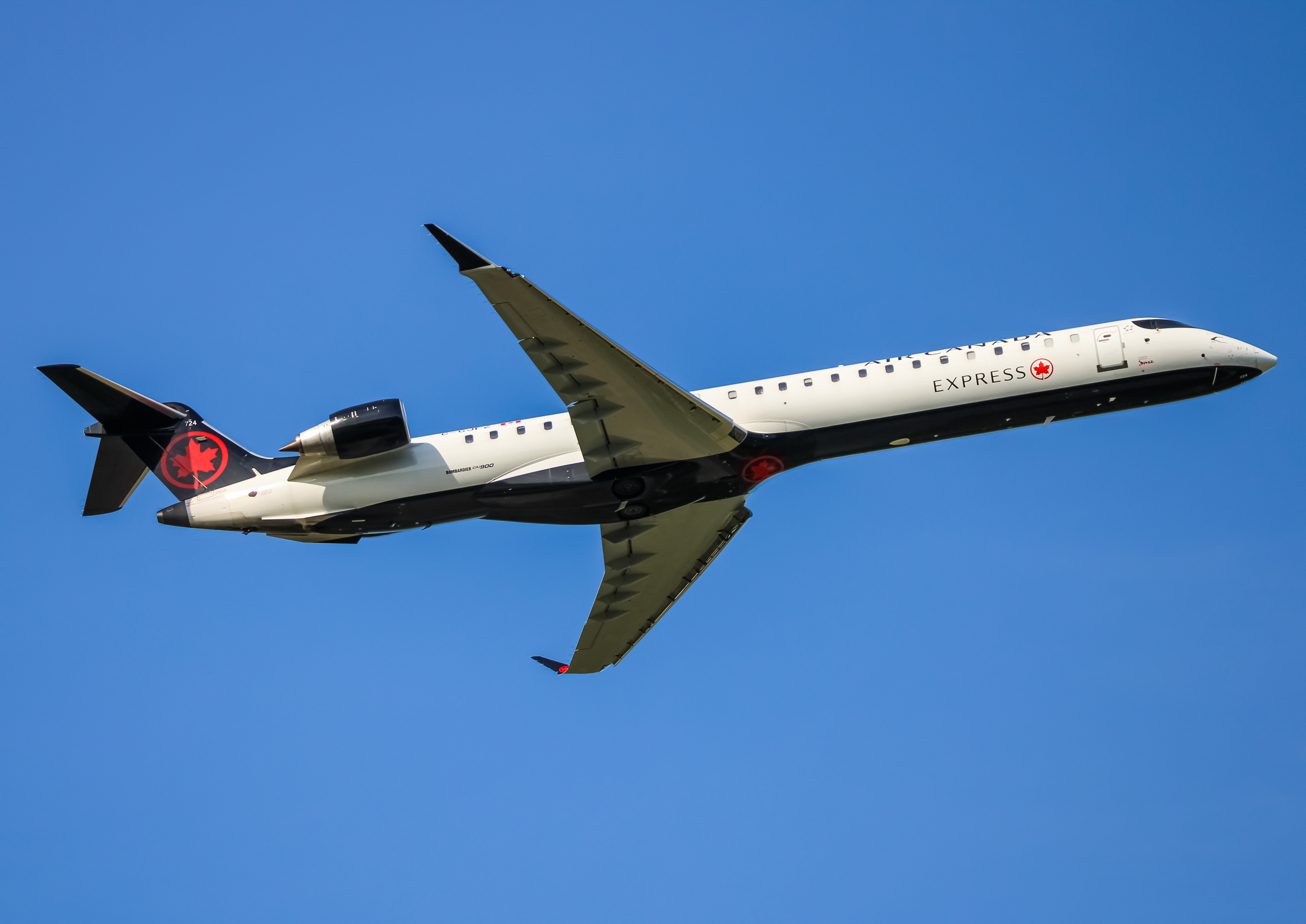 Full size: Air Canada Express Mitsubishi CRJ-900 C-GJFZ at Baltimore/Washington International Thurgood Marshall Airport