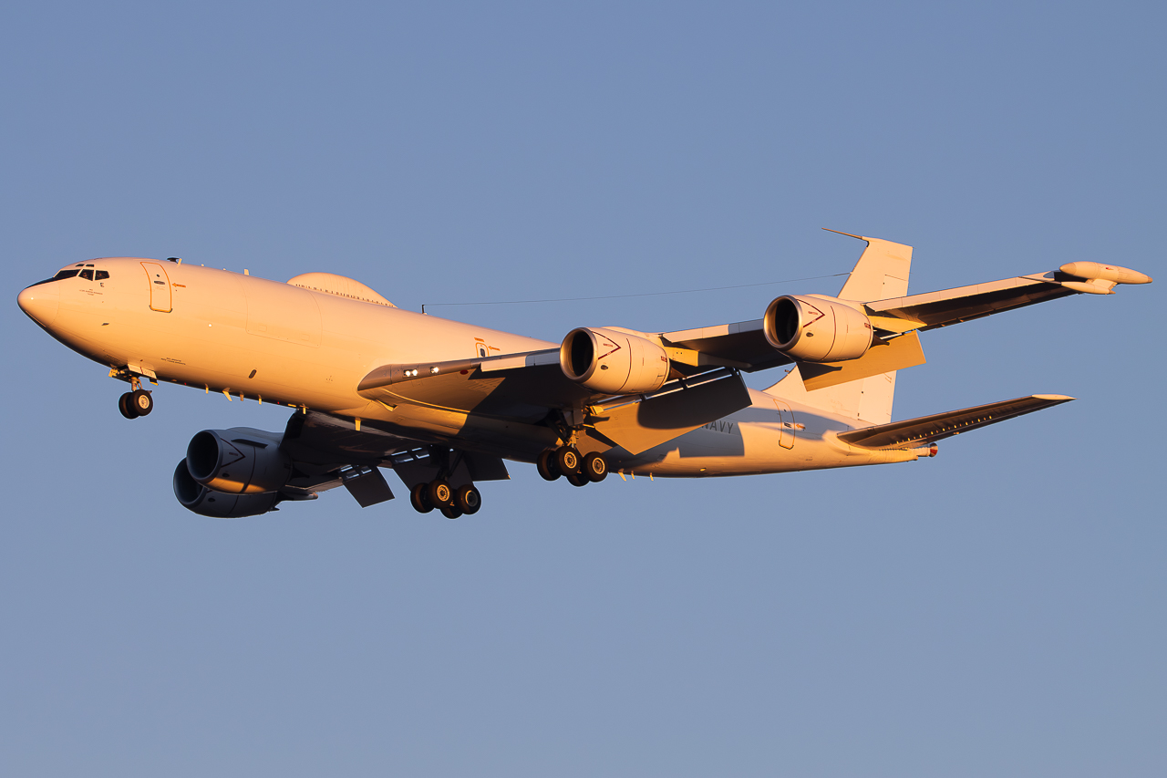 Full size: USN - United States Navy Boeing E-6 Mercury 163919 at Omaha Offutt Air Force Base