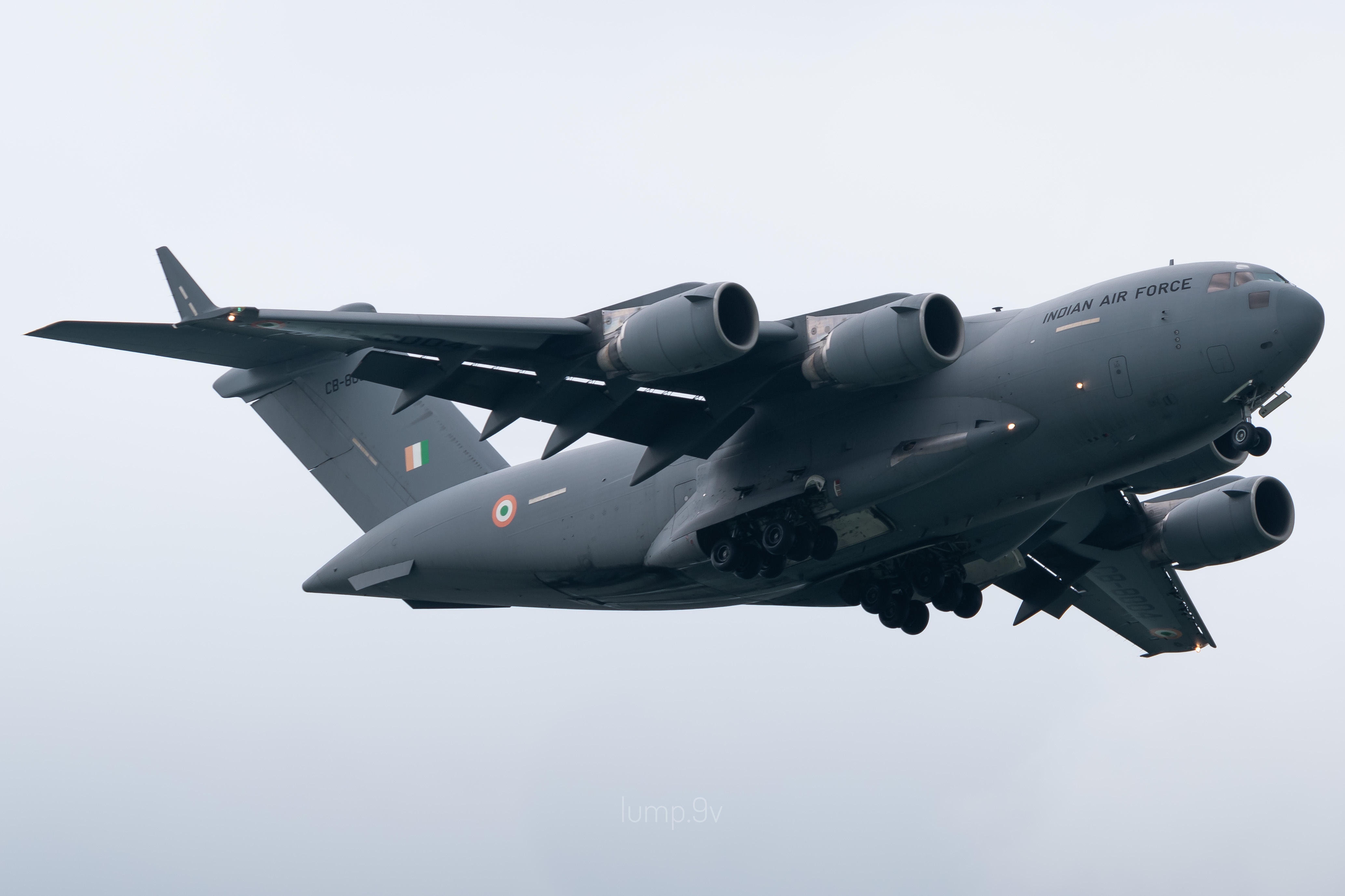 Full size: Indian Air Force Boeing C-17 Globemaster III CB-8004 at Singapore-Changi Airport