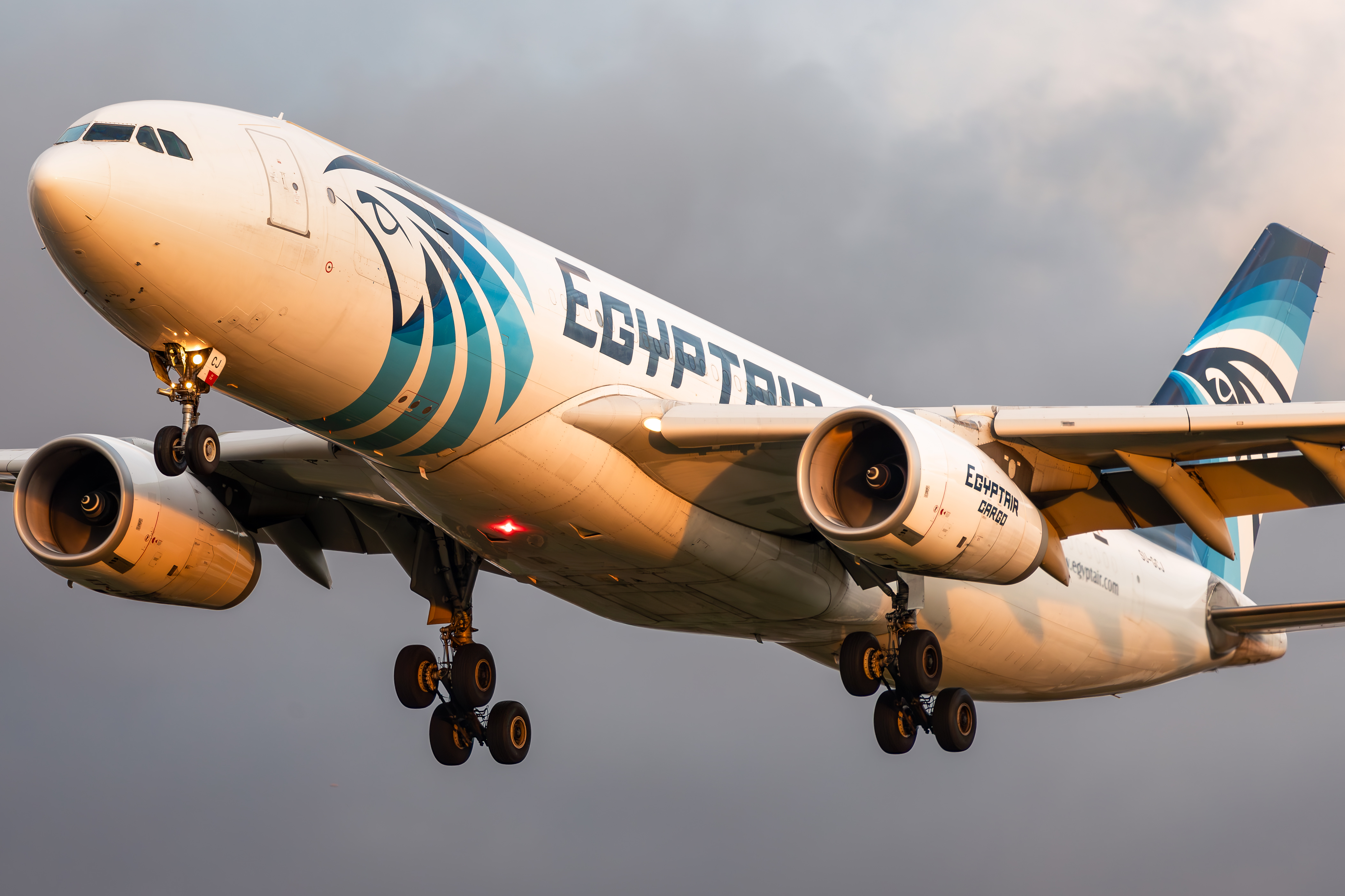 Full size: EgyptAir Cargo Airbus A330-200F SU-GCJ at London Heathrow International Airport