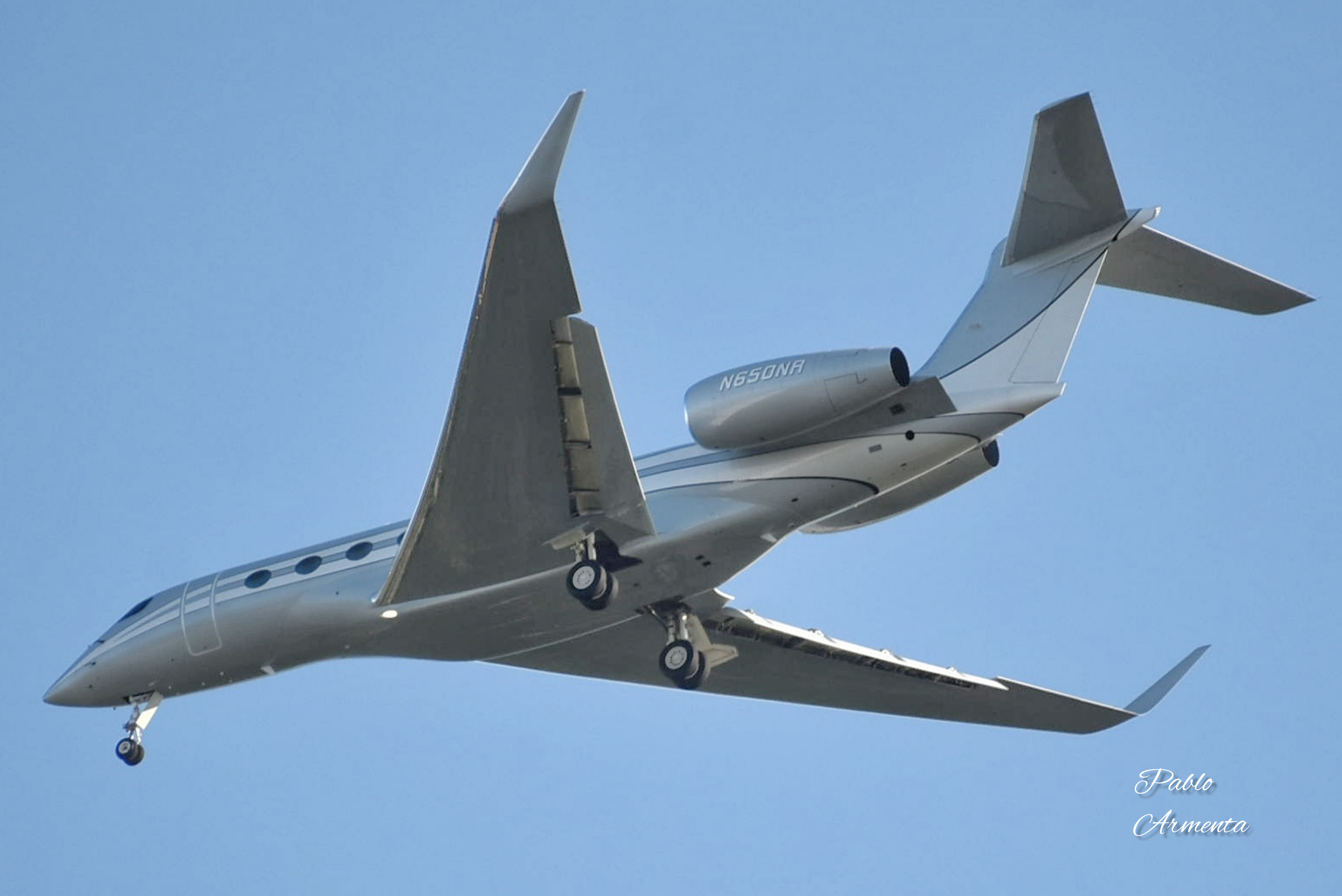 Full size: PRIVATE Gulfstream G650 N650NR at Aeropuerto de Cabo San Lucas Internacional