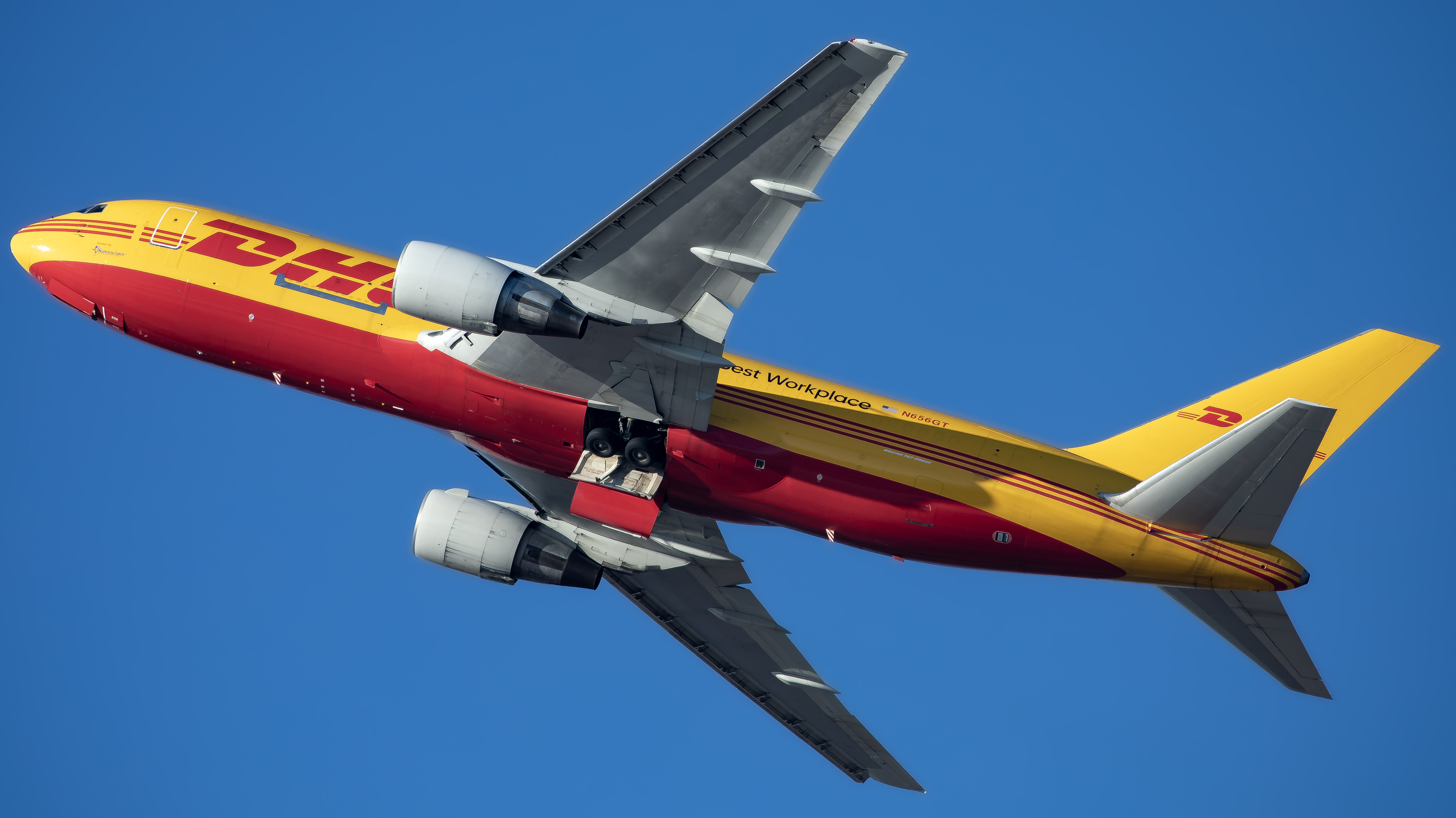 Full size: DHL Boeing 767-200F N656GT at Houston-George Bush Intercontinental Airport