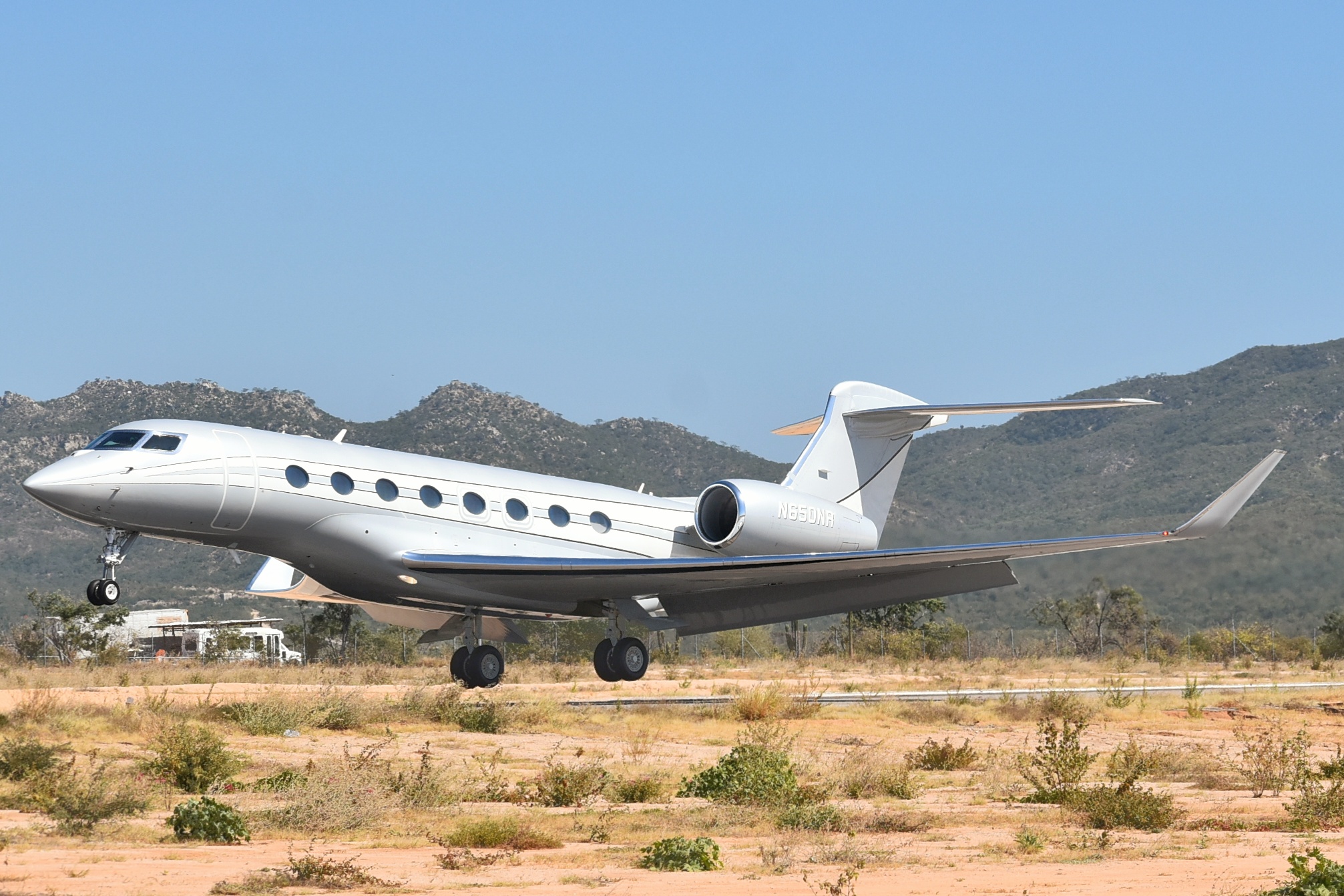 Full size: PRIVATE Gulfstream G650 N650NR at Aeropuerto de Cabo San Lucas Internacional