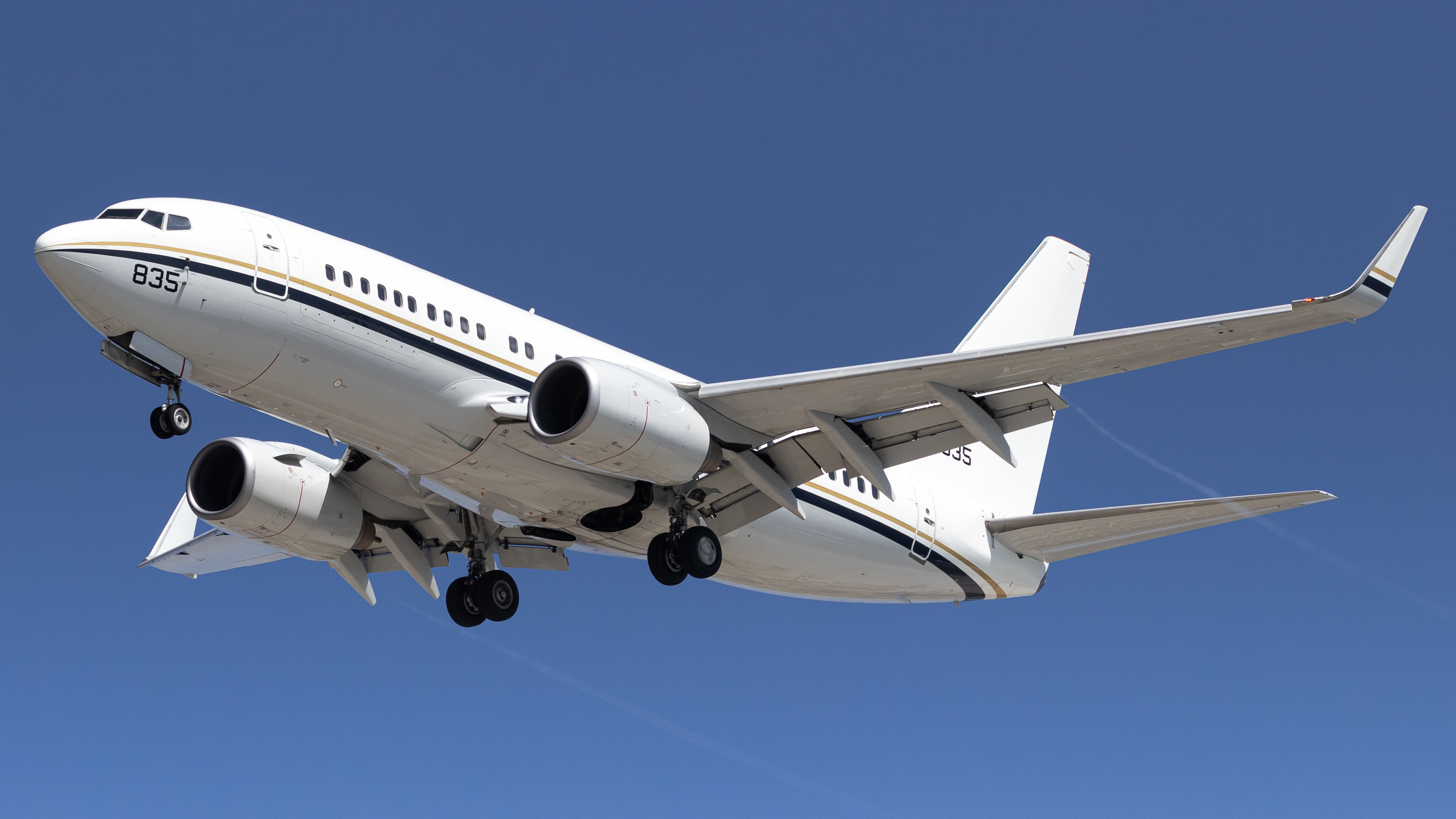 Full size: US Navy Boeing C-40 165835 at North Island NAS