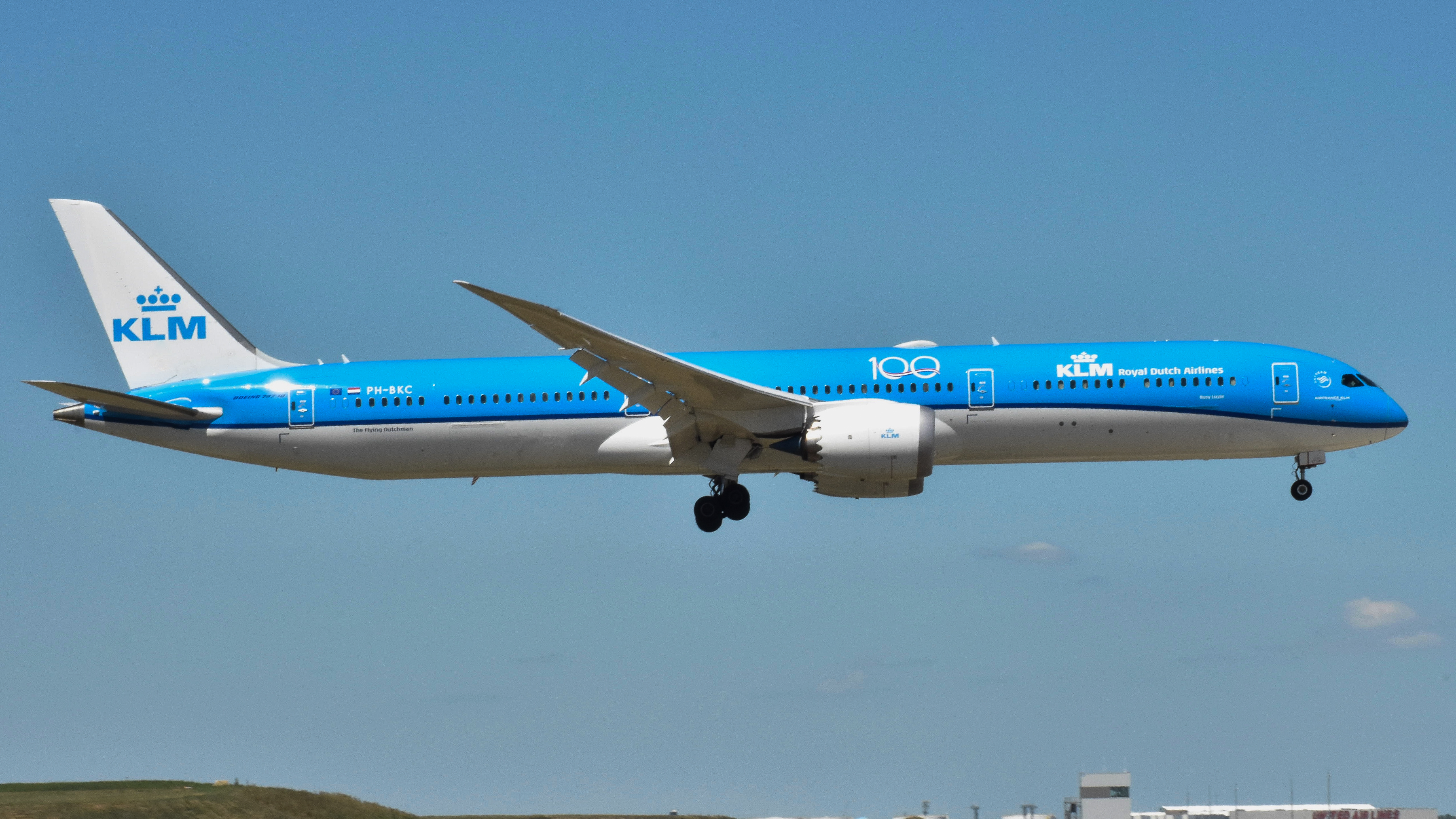 Full size: KLM Boeing 787-10 PH-BKC at Chicago O'Hare International Airport