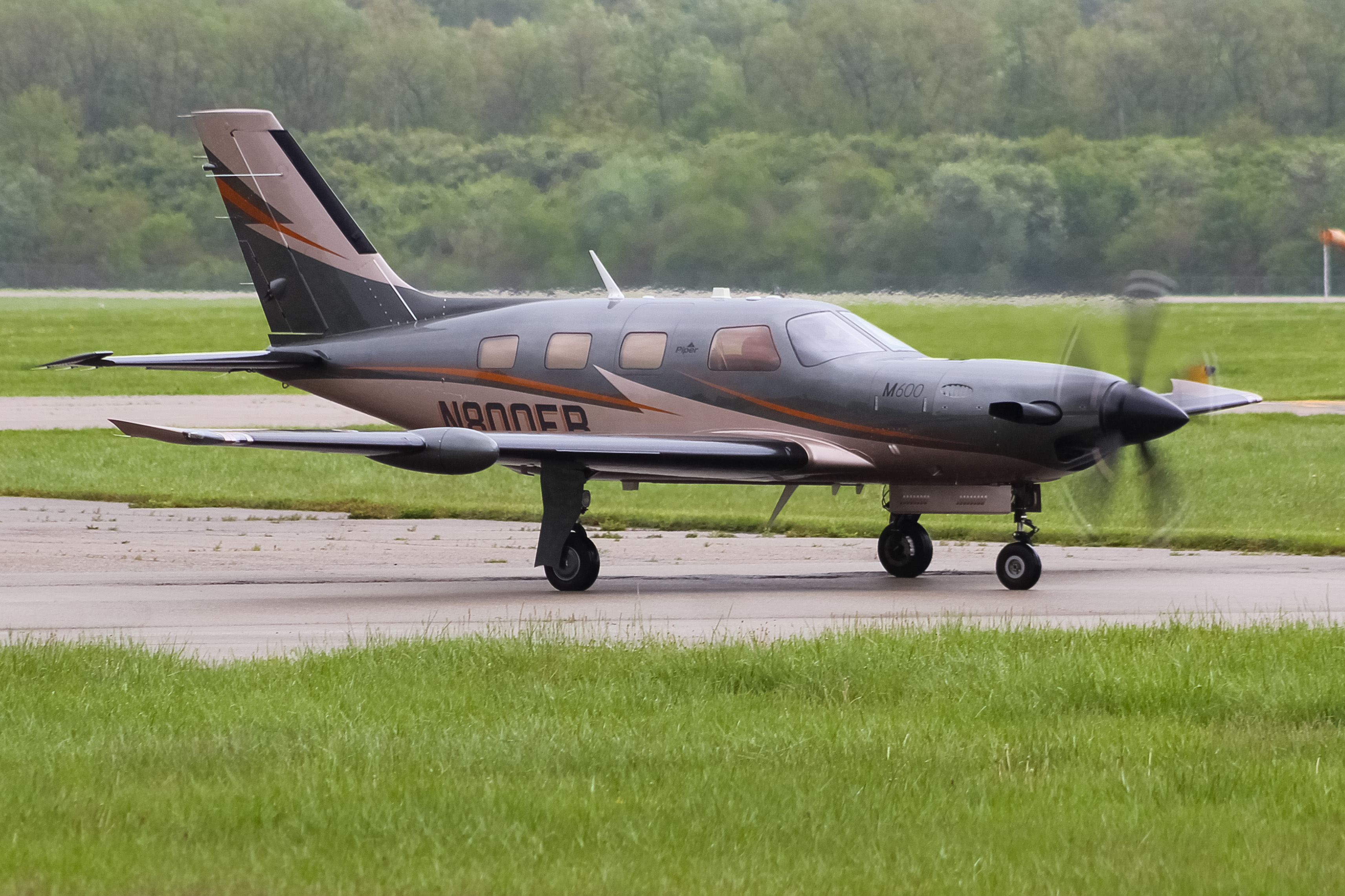 Full size: PRIVATE  Piper PA-46 N800FR at Cincinnati Municipal Airport/Lunken Field