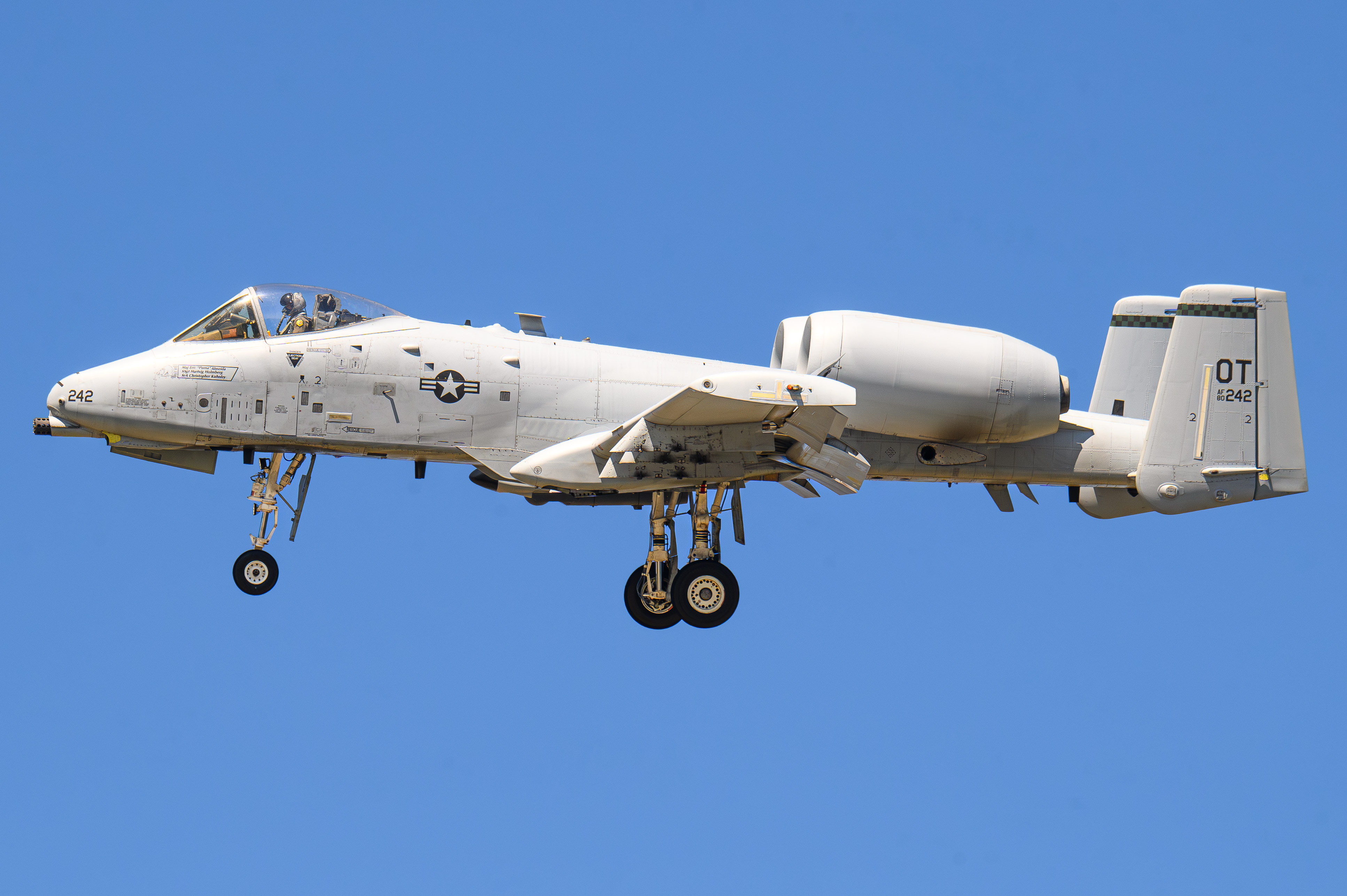 Full size: USAF - United States Air Force Fairchild A-10 Thunderbolt 80-0242 at North Island NAS