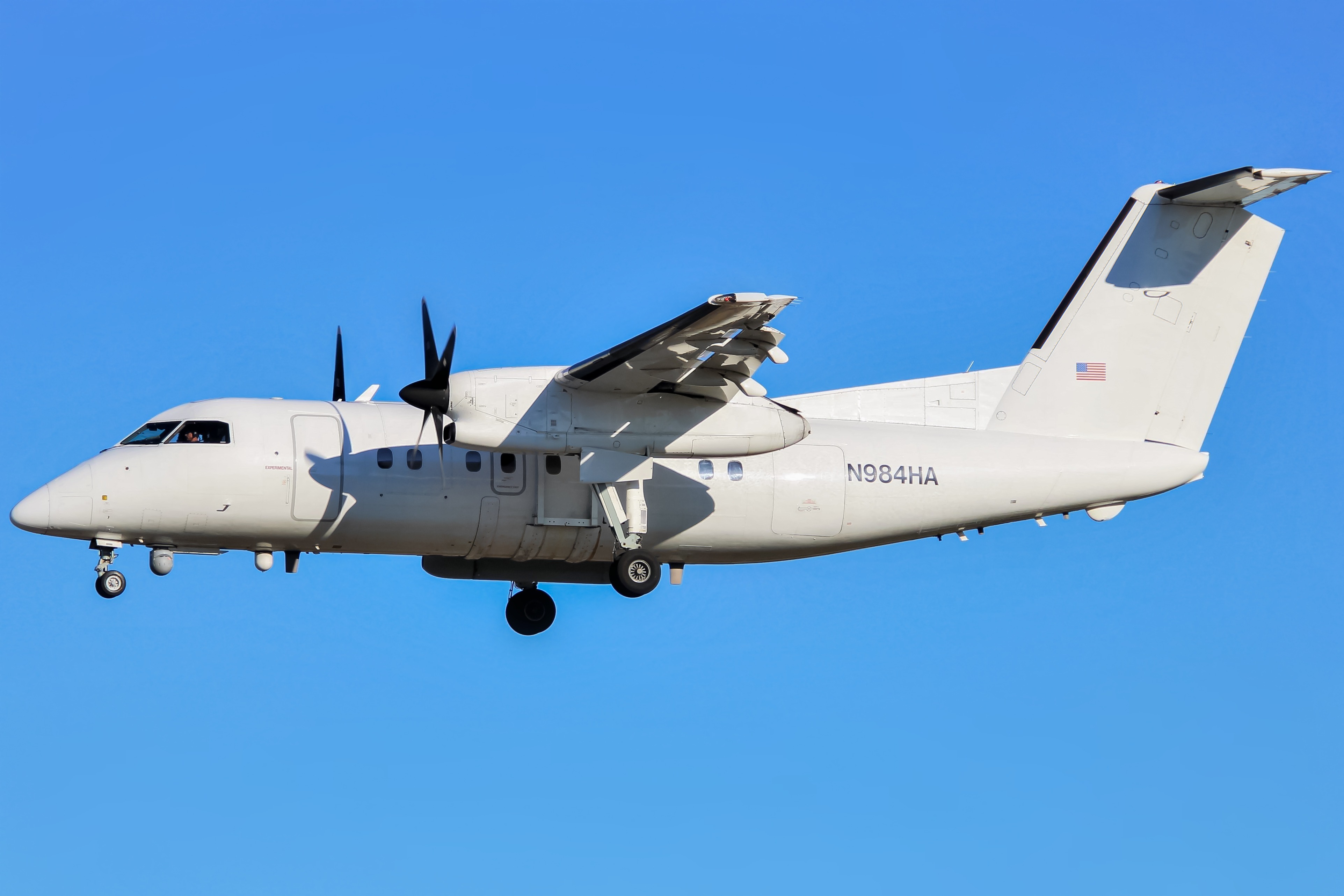Full size: PRIVATE De Havilland Dash-8 q100 N984HA at Baltimore/Washington International Thurgood Marshall Airport