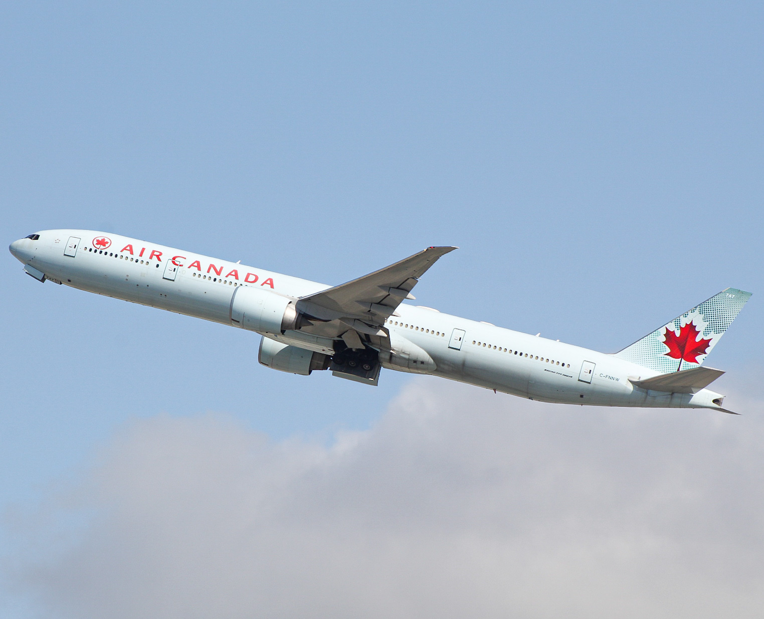 Full size: Air Canada Boeing 777-300ER C-FNNW at Los Angeles International Airport