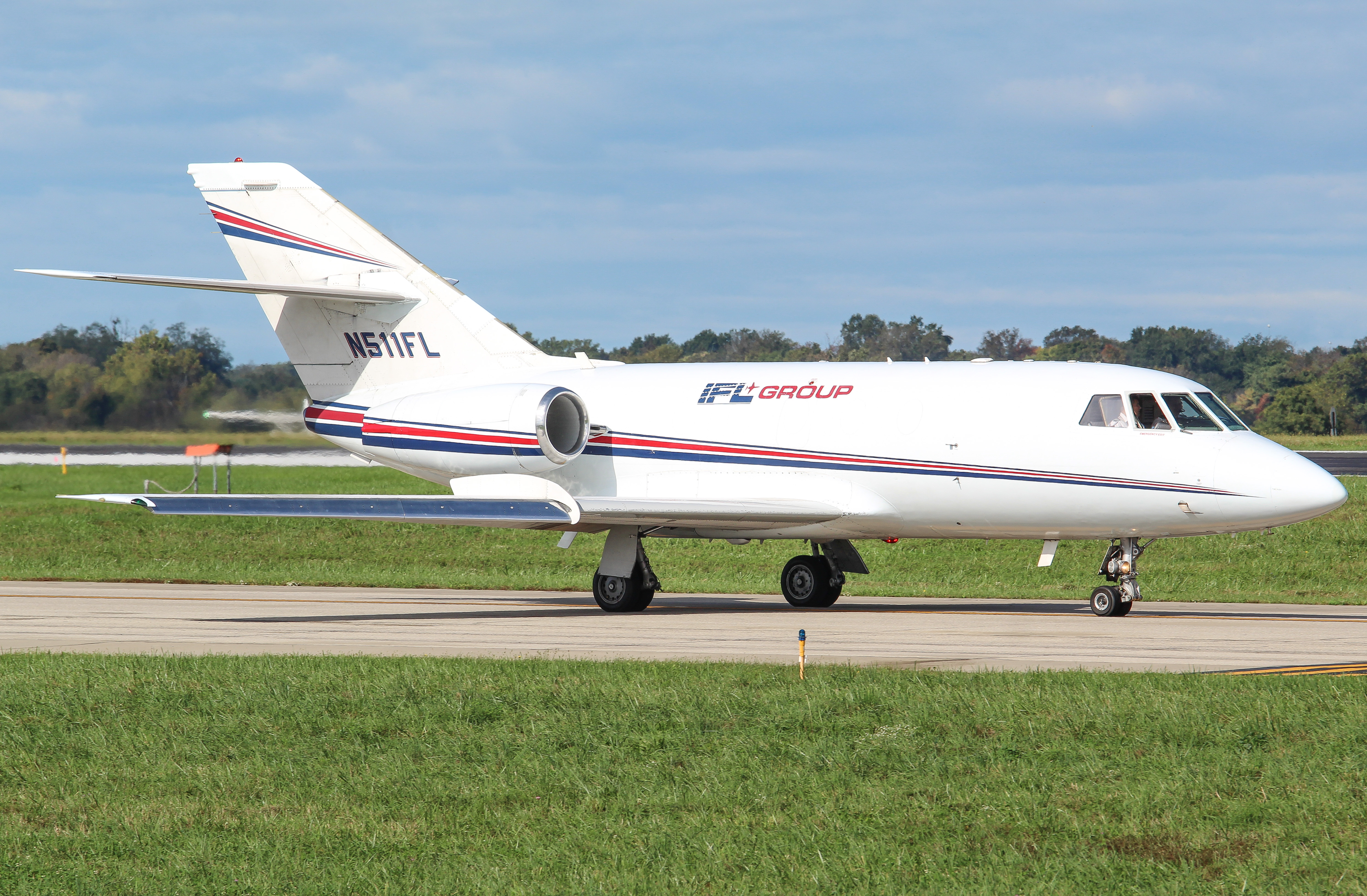 Full size: PRIVATE Dassault Falcon 20 N511FL at Blue Grass Airport