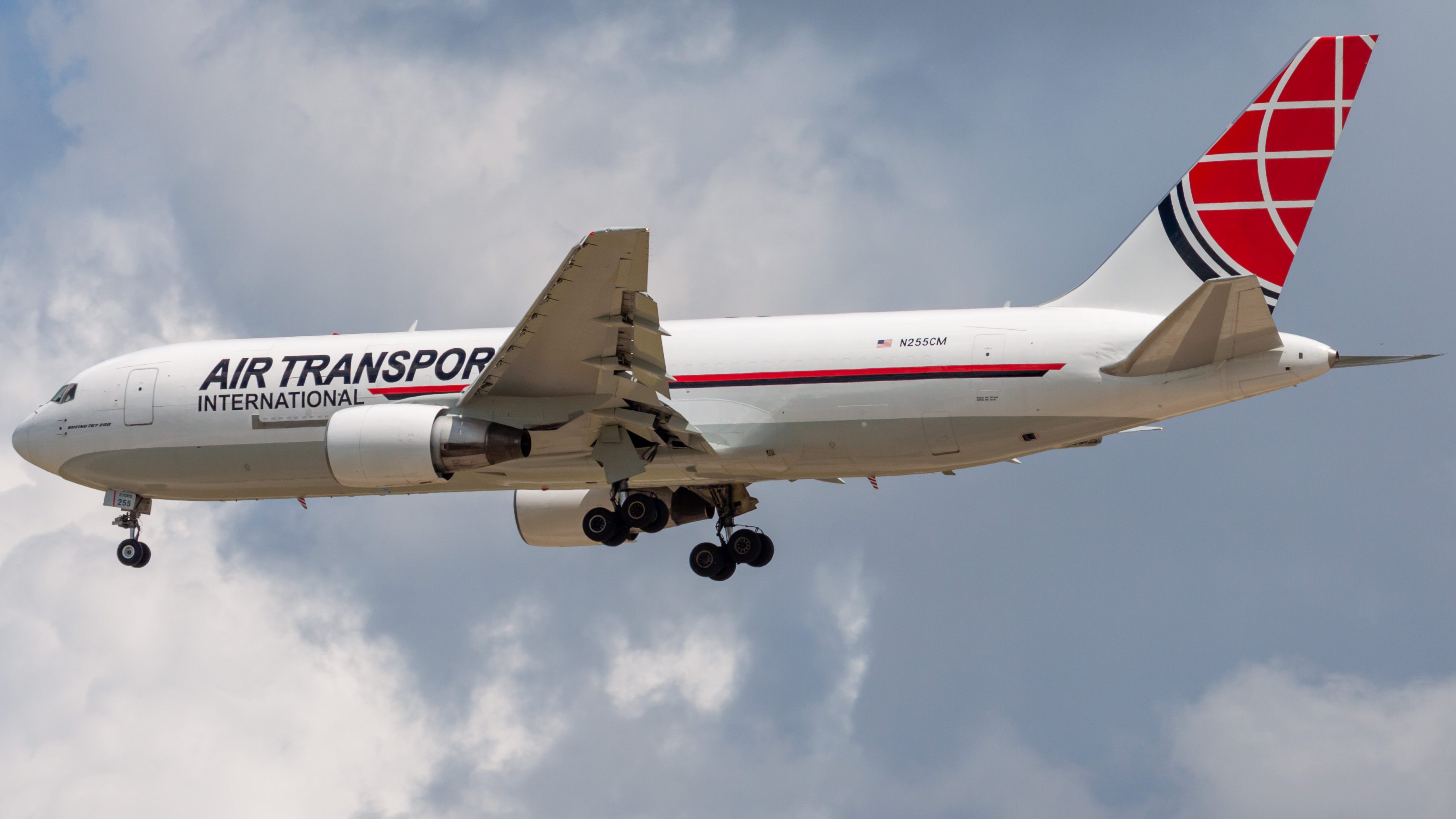 Full size: Air Transport International Boeing 767-200F N255CM at Houston-George Bush Intercontinental Airport