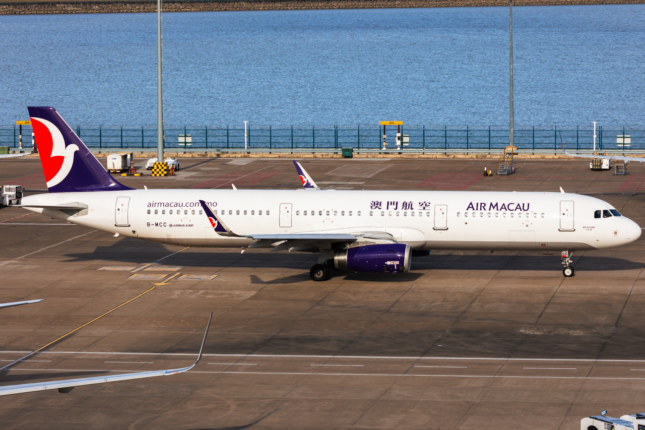 Full size: Air Macau Airbus A321-200 B-MCC at Macau International Airport