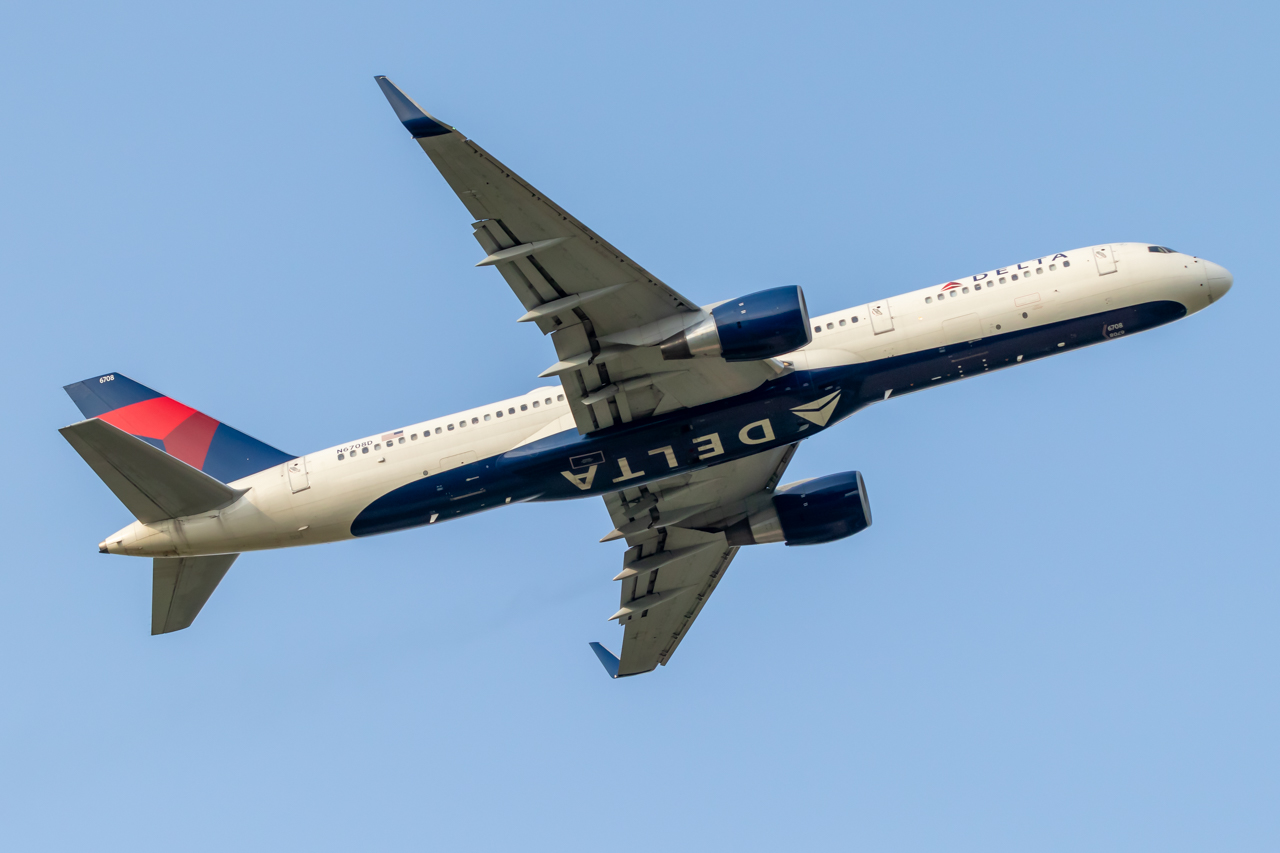 Full size: Delta Airlines Boeing 757-200 N6708D at Baltimore/Washington International Thurgood Marshall Airport