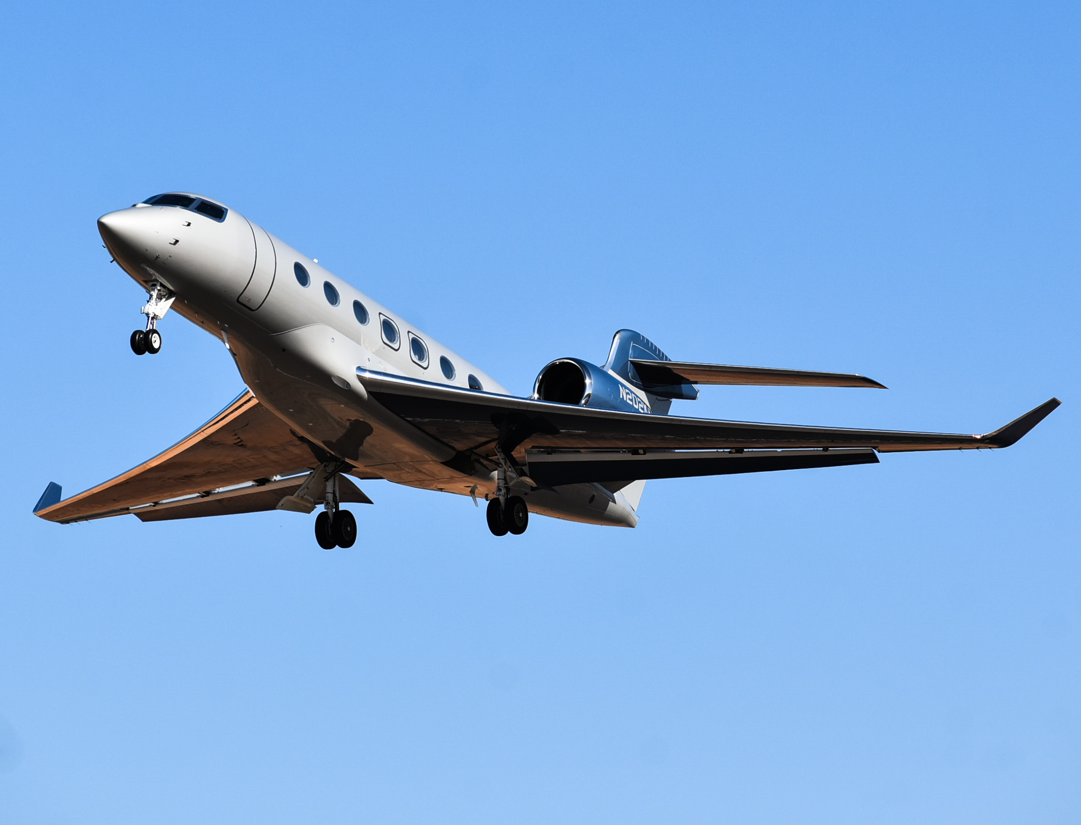 Full size: PRIVATE Gulfstream G500 N202KR at Aeropuerto de Cabo San Lucas Internacional