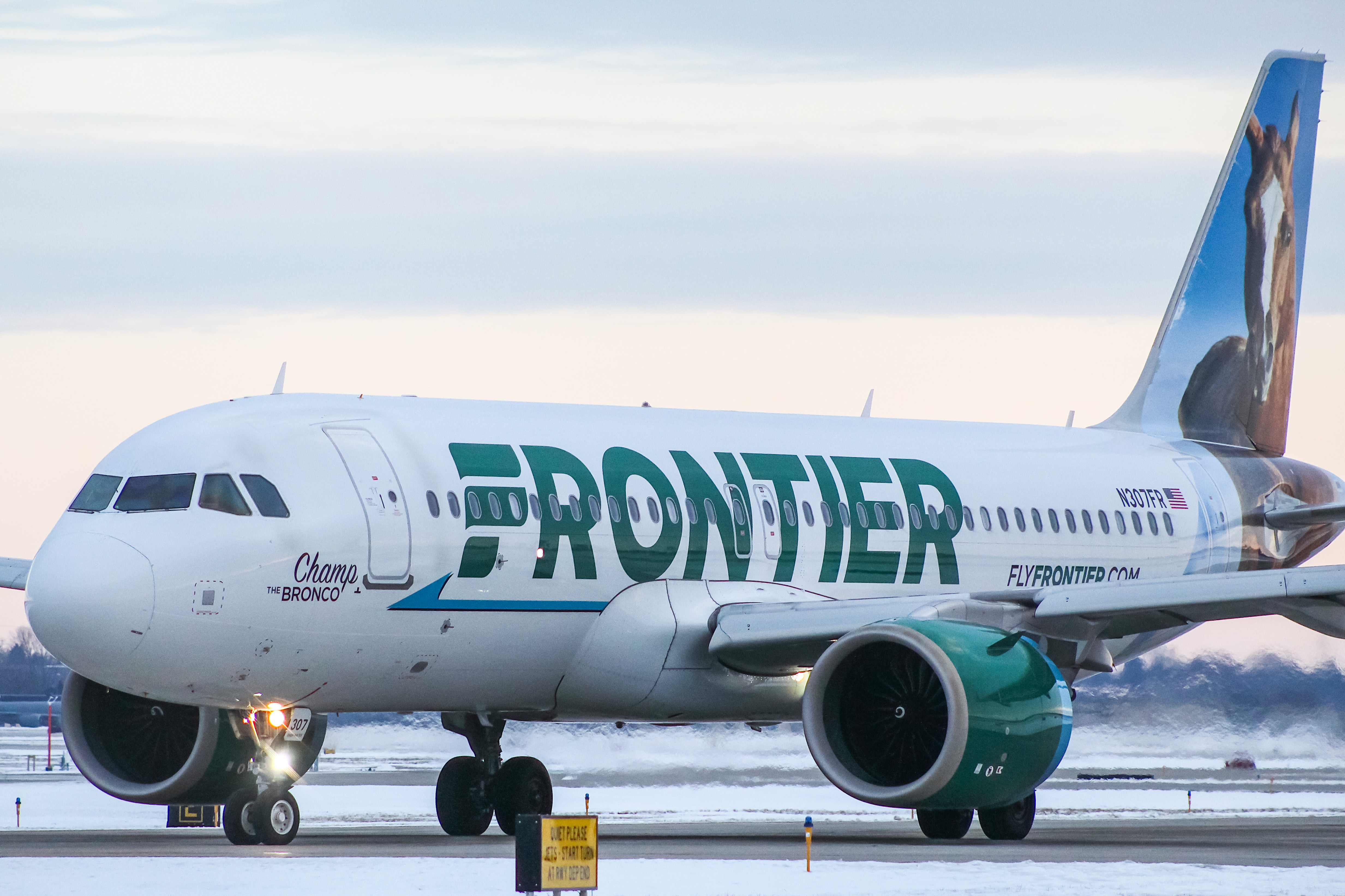 Full size: Frontier Airlines Airbus A320NEO N307FR at General Mitchell International Airport