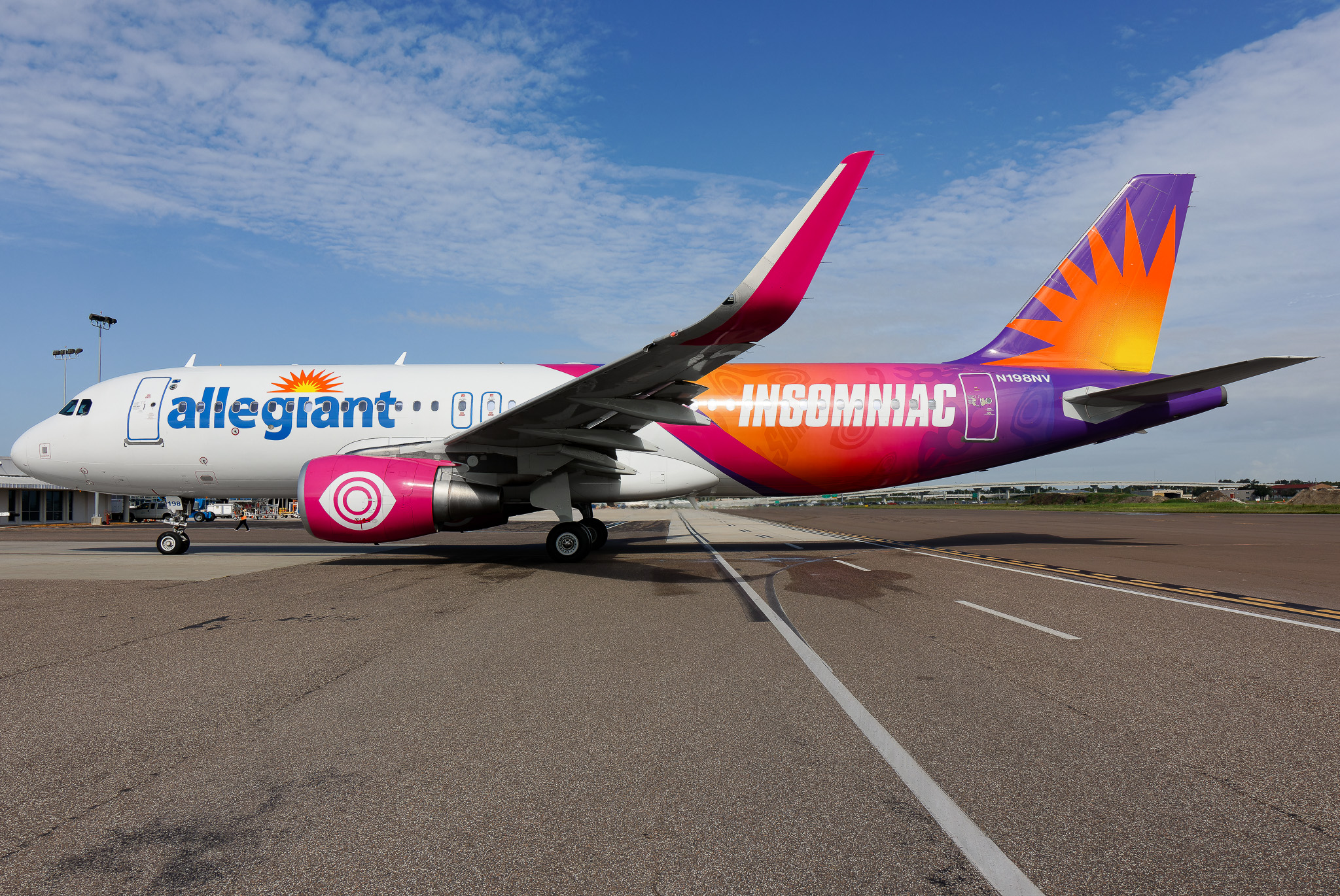 Full size: Allegiant Air Airbus A320 N198NV at St. Petersburg Clearwater International Airport