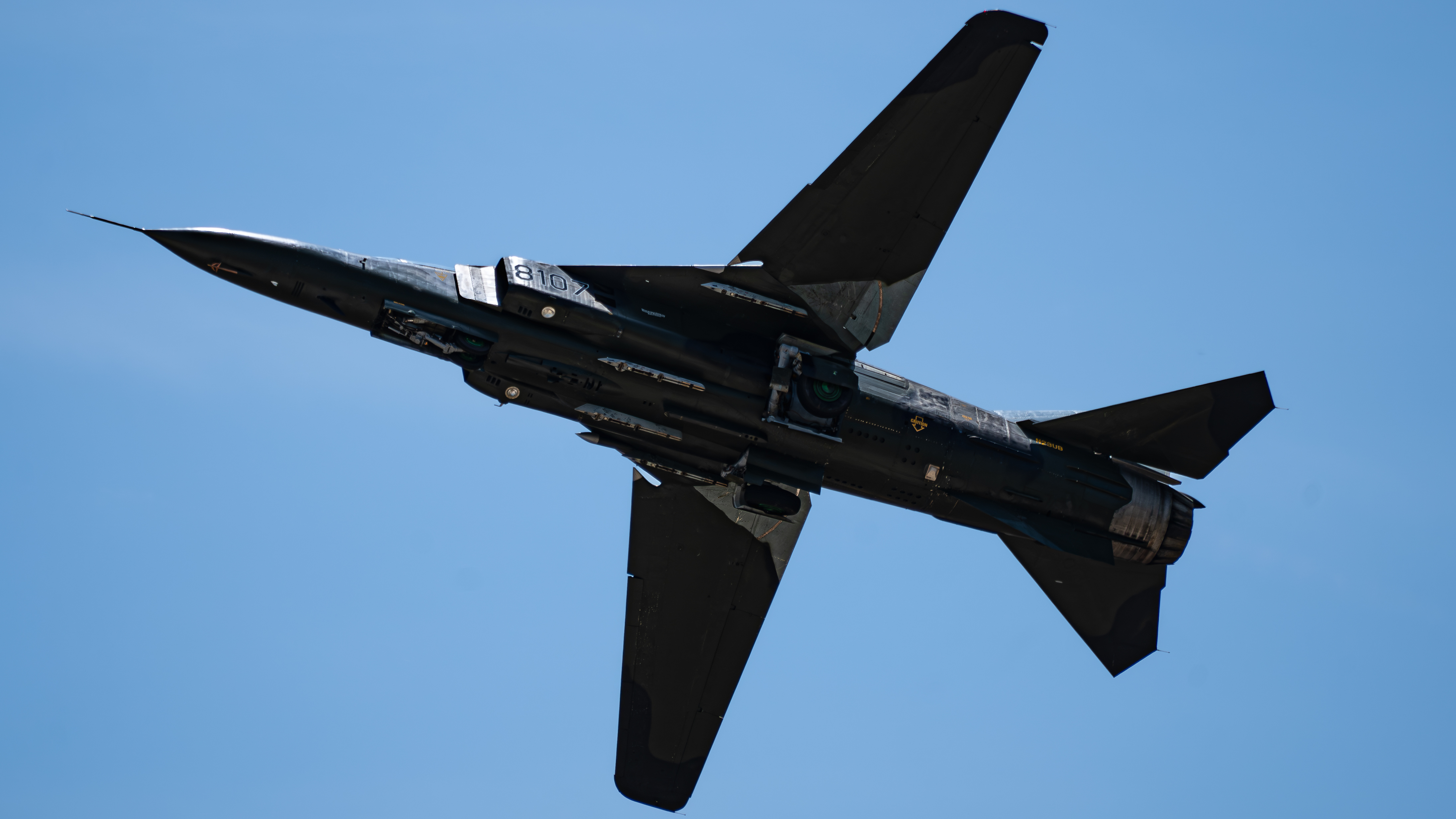 Full size: PRIVATE Mikoyan-Gurevich MiG-23 N23UB at Wittman Regional Airport