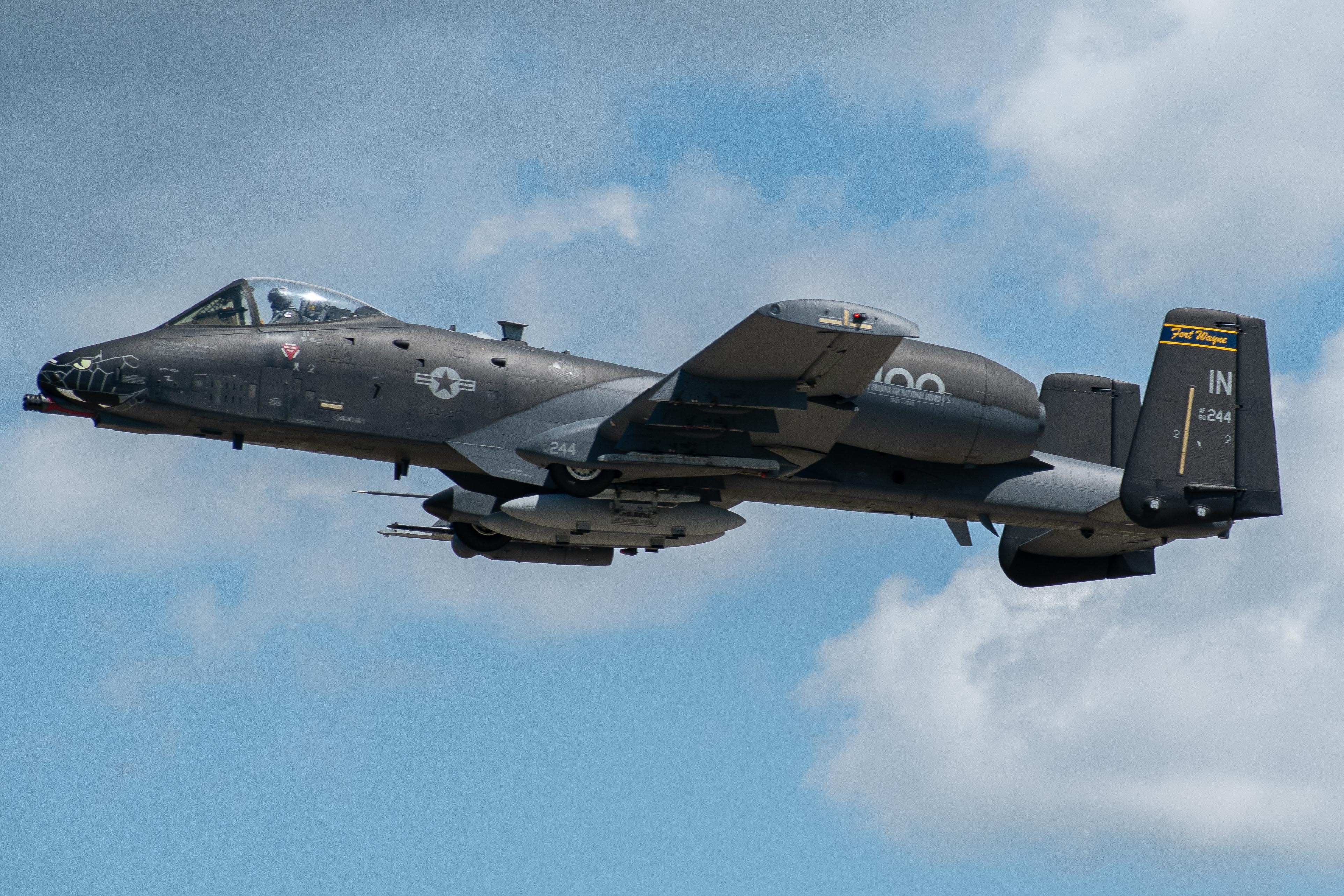 Full size: USAF - United States Air Force Fairchild A-10 Thunderbolt 80-0244 at Wittman Regional Airport