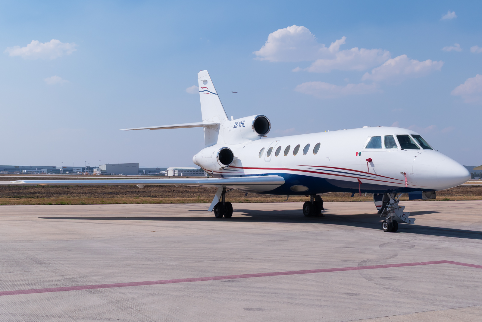 XB-VHL) PRIVATE Dassault Falcon 50 by Ricardo Mungarro