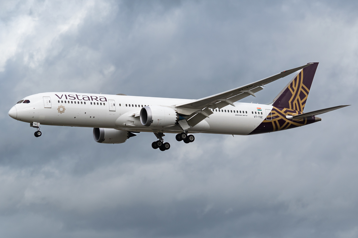 Full size: Vistara Boeing 787-9 VT-TSE at Frankfurt International Airport
