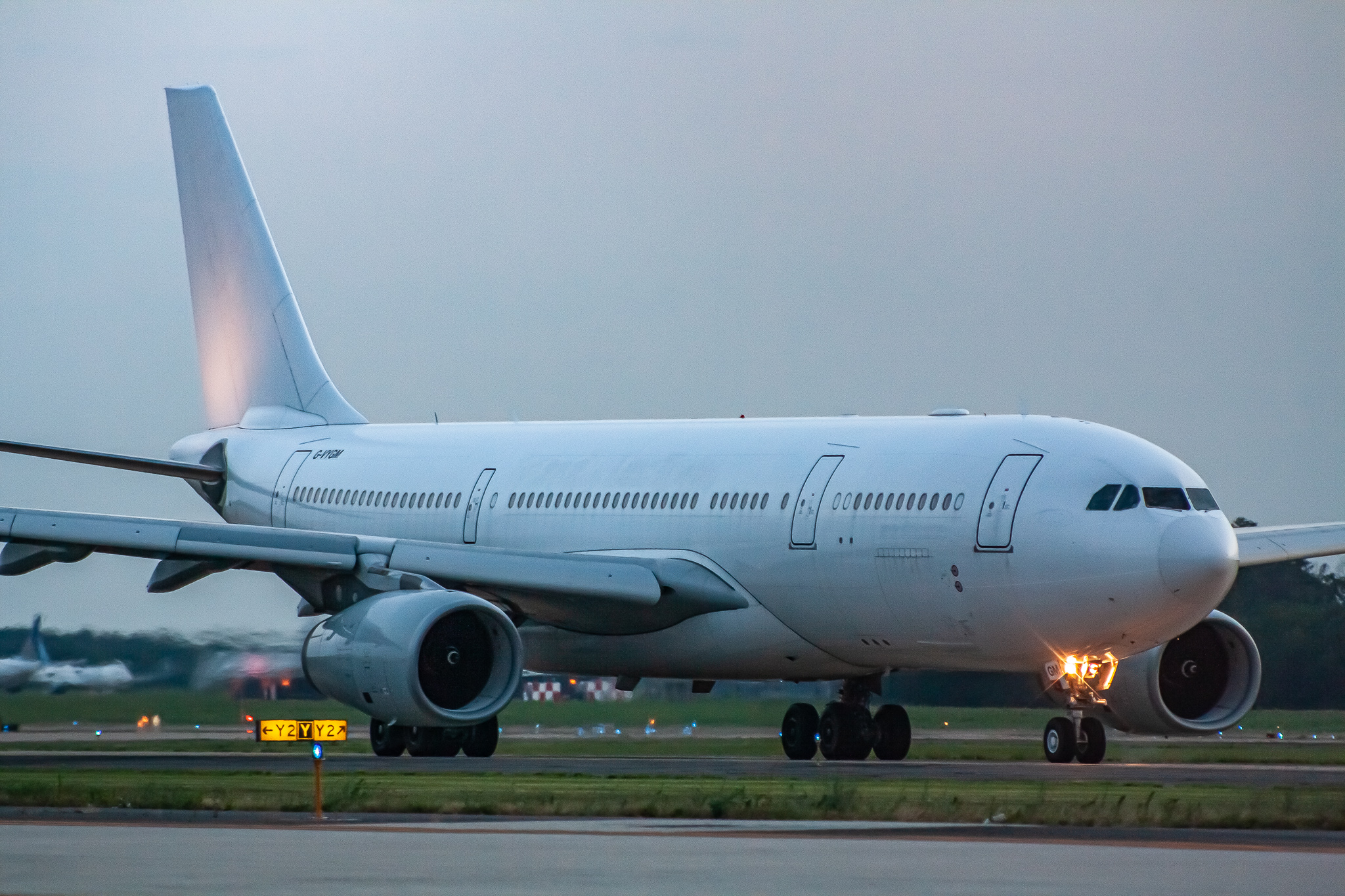 Full size: AirTanker Airbus A330-200 G-VYGM at Washington Dulles International Airport