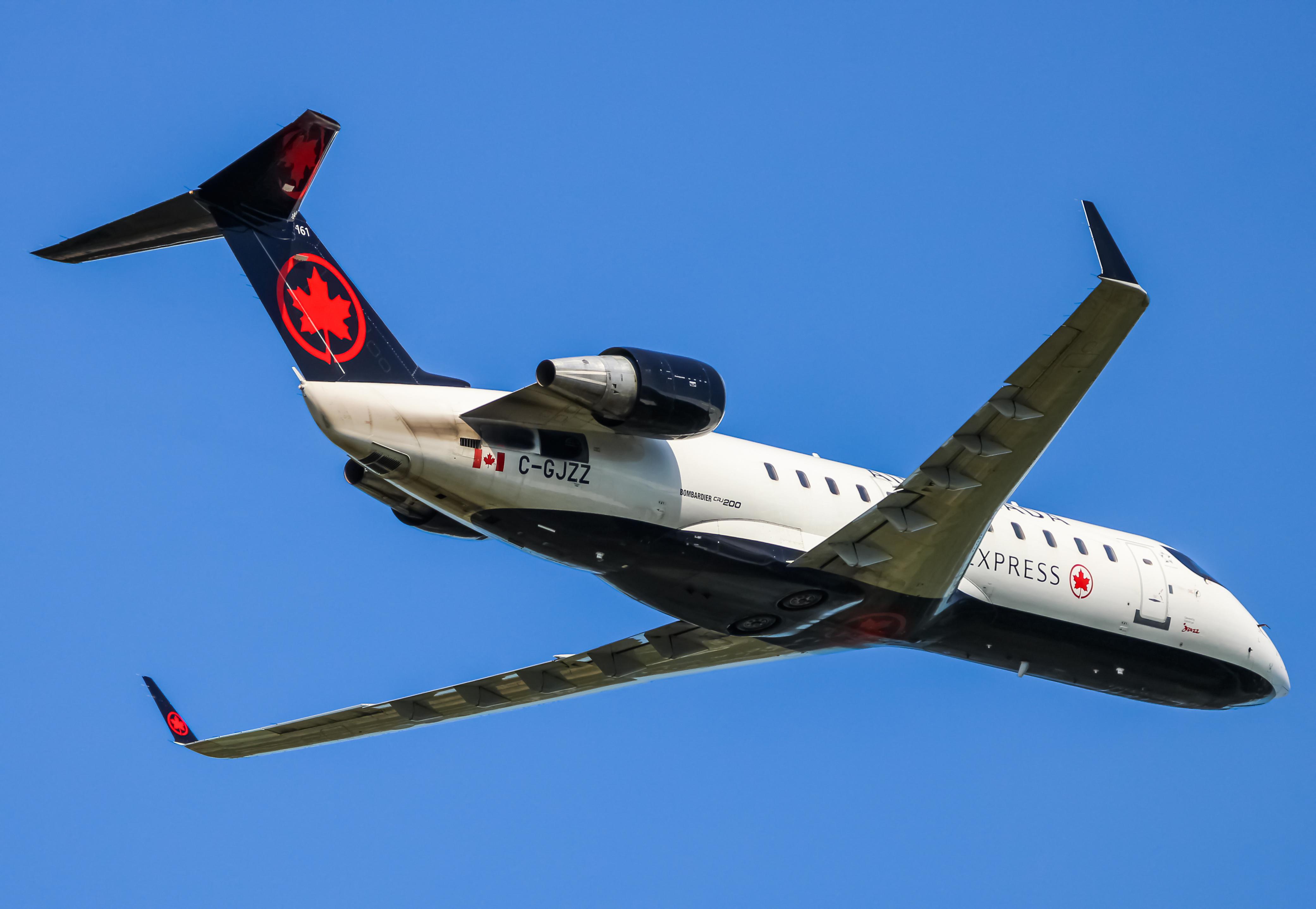 Full size: Jazz Air Mitsubishi CRJ-200 C-GJZZ at Baltimore/Washington International Thurgood Marshall Airport