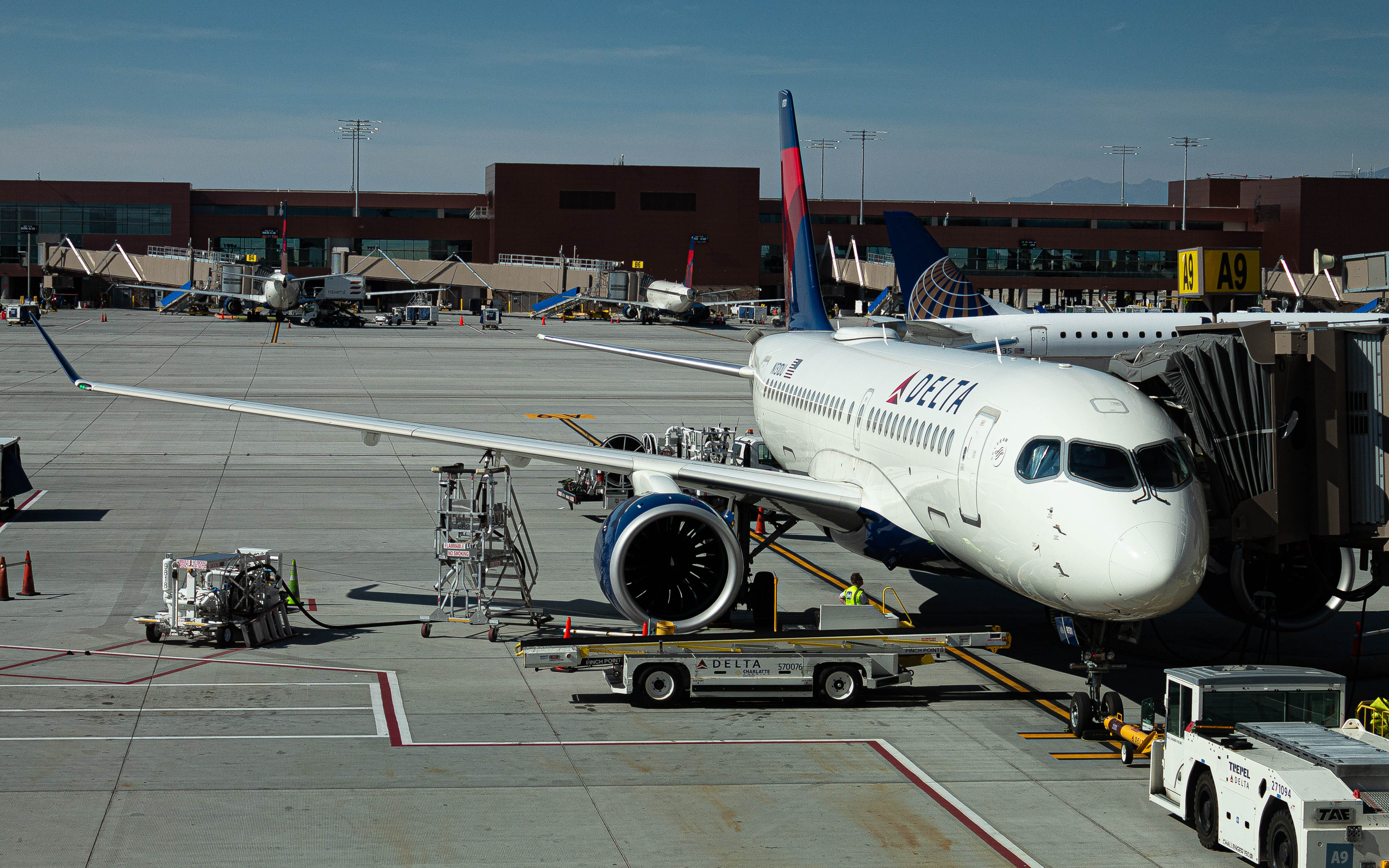 Full size: Delta Airlines Airbus A220-100 N131DU at Salt Lake City International Airport