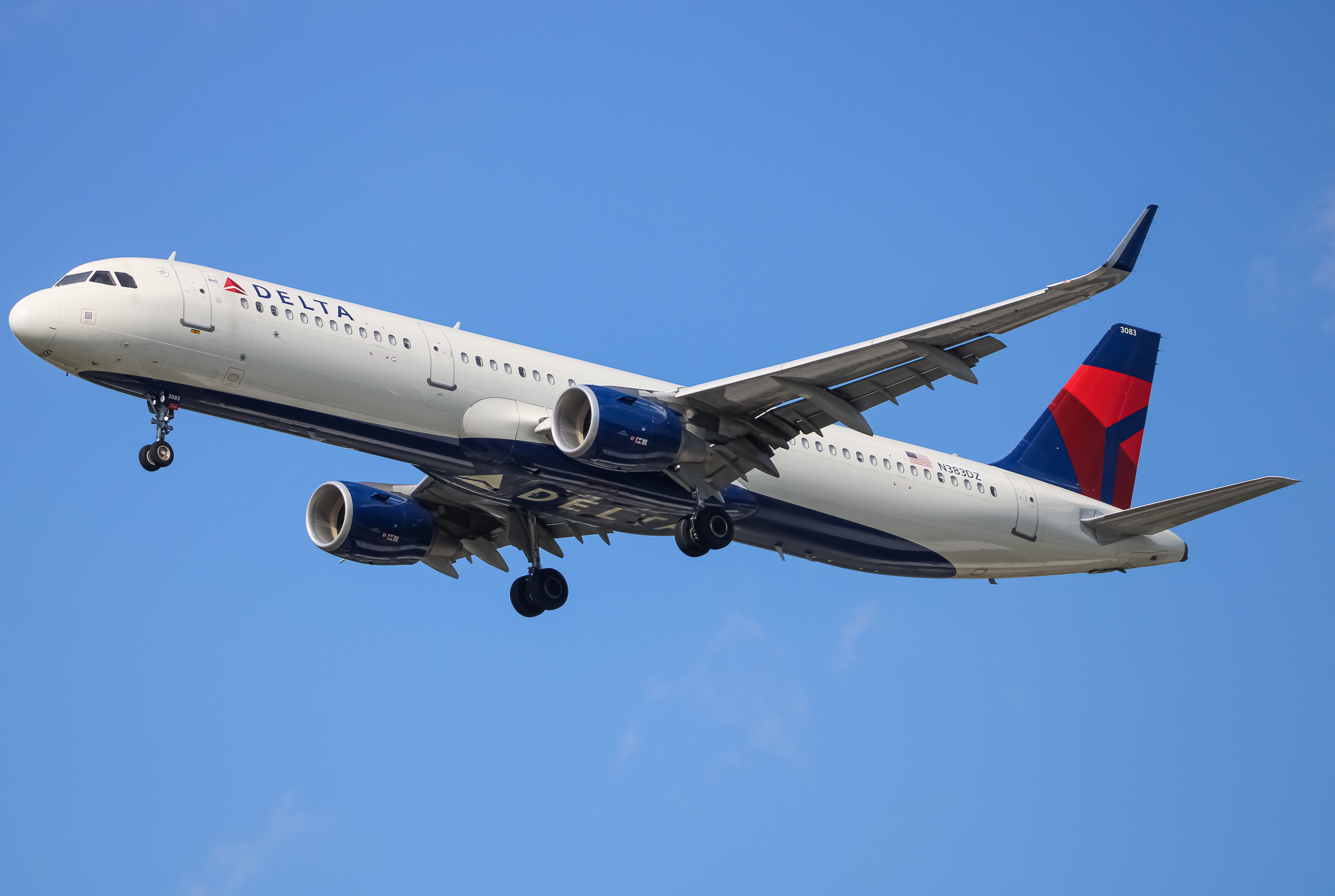 Full size: Delta Airlines Airbus A321-200 N383DZ at Baltimore/Washington International Thurgood Marshall Airport