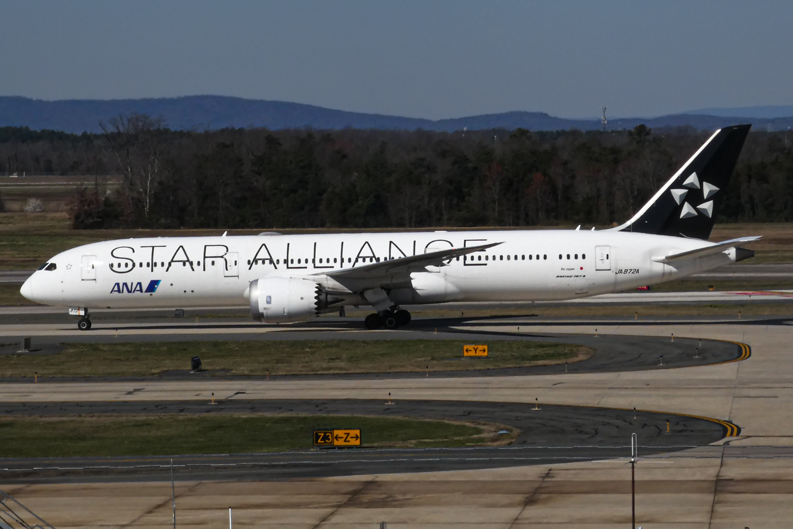 Full size: All Nippon Airways Boeing 787-9 JA872A at Washington Dulles International Airport