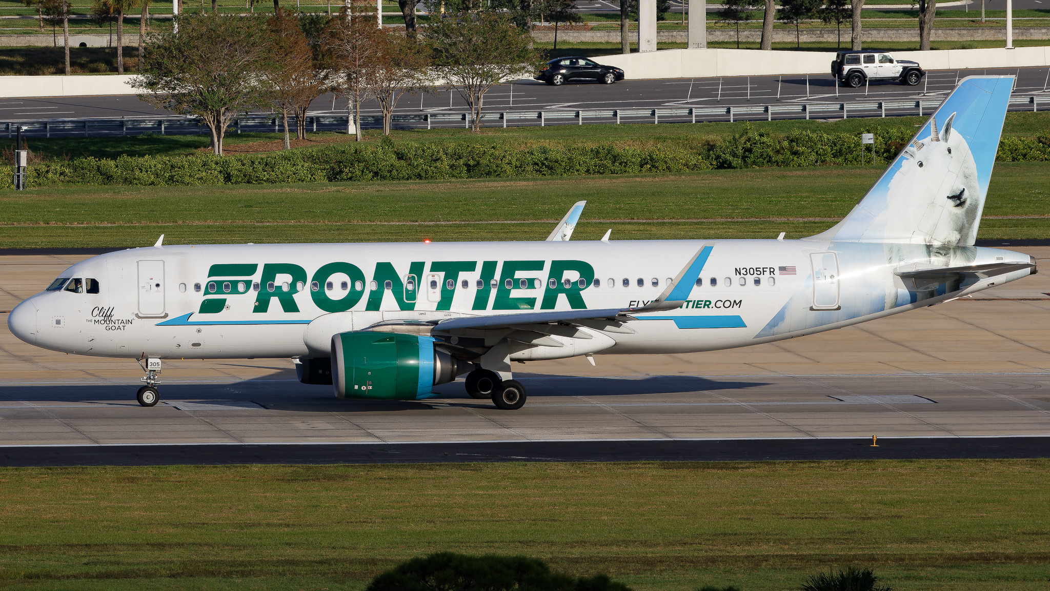 Full size: Frontier Airlines Airbus A320NEO N305FR at Tampa International Airport