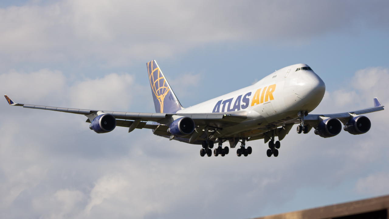 Full size: Atlas Air  Boeing 747-400F N409MC at Miami International Airport