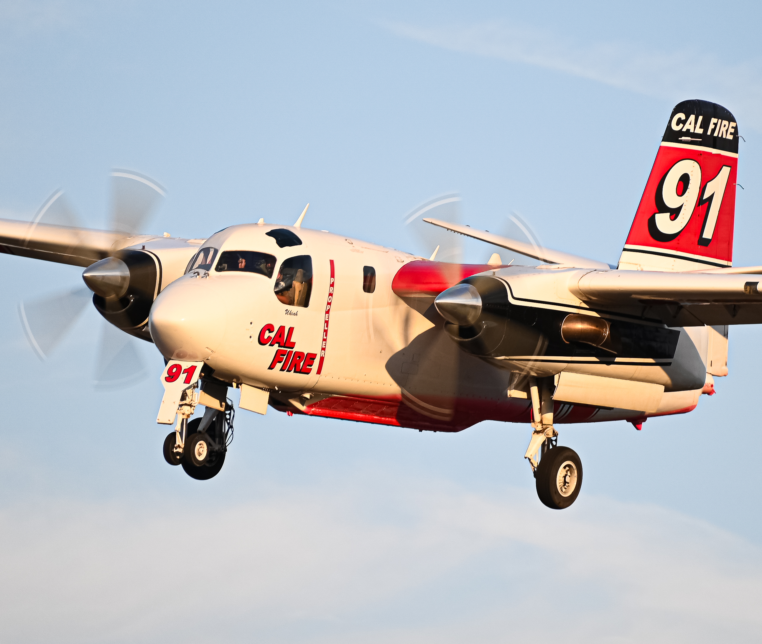 Full size: PRIVATE Grumman S-2F3AT Turbo Tracker N428DF at Ramona Airport