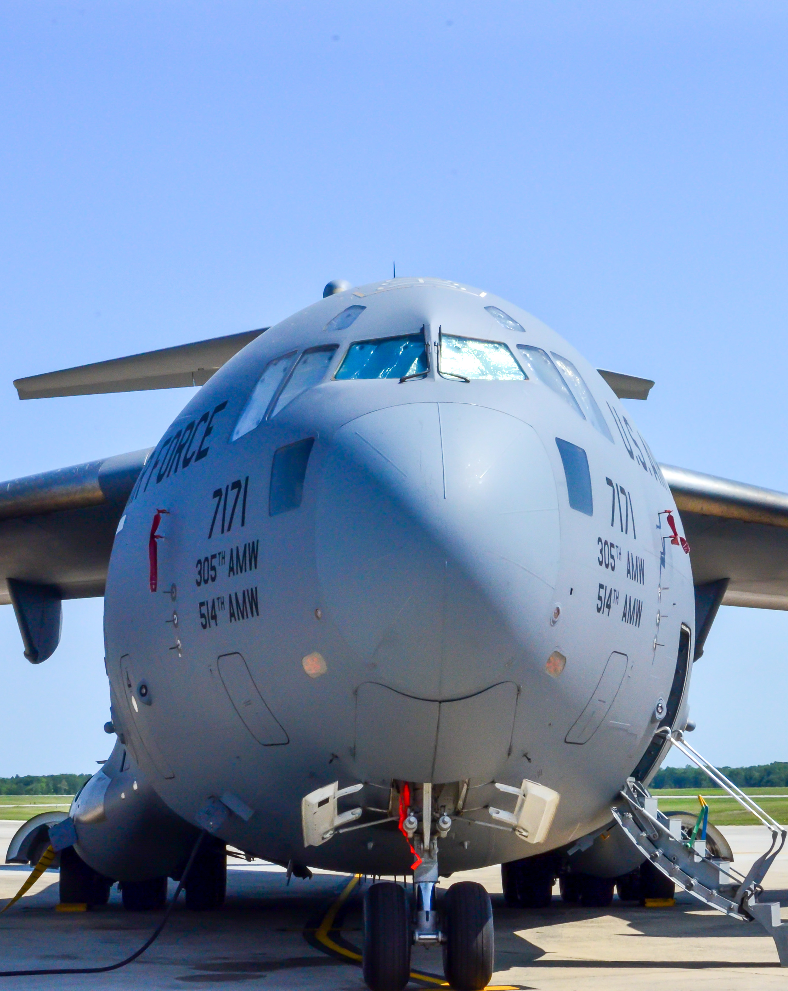 Full size: USAF - United States Air Force Boeing C-17 Globemaster III 077171 at McGuire Field (Joint Base Mc Guire Dix Lakehurst) Airport