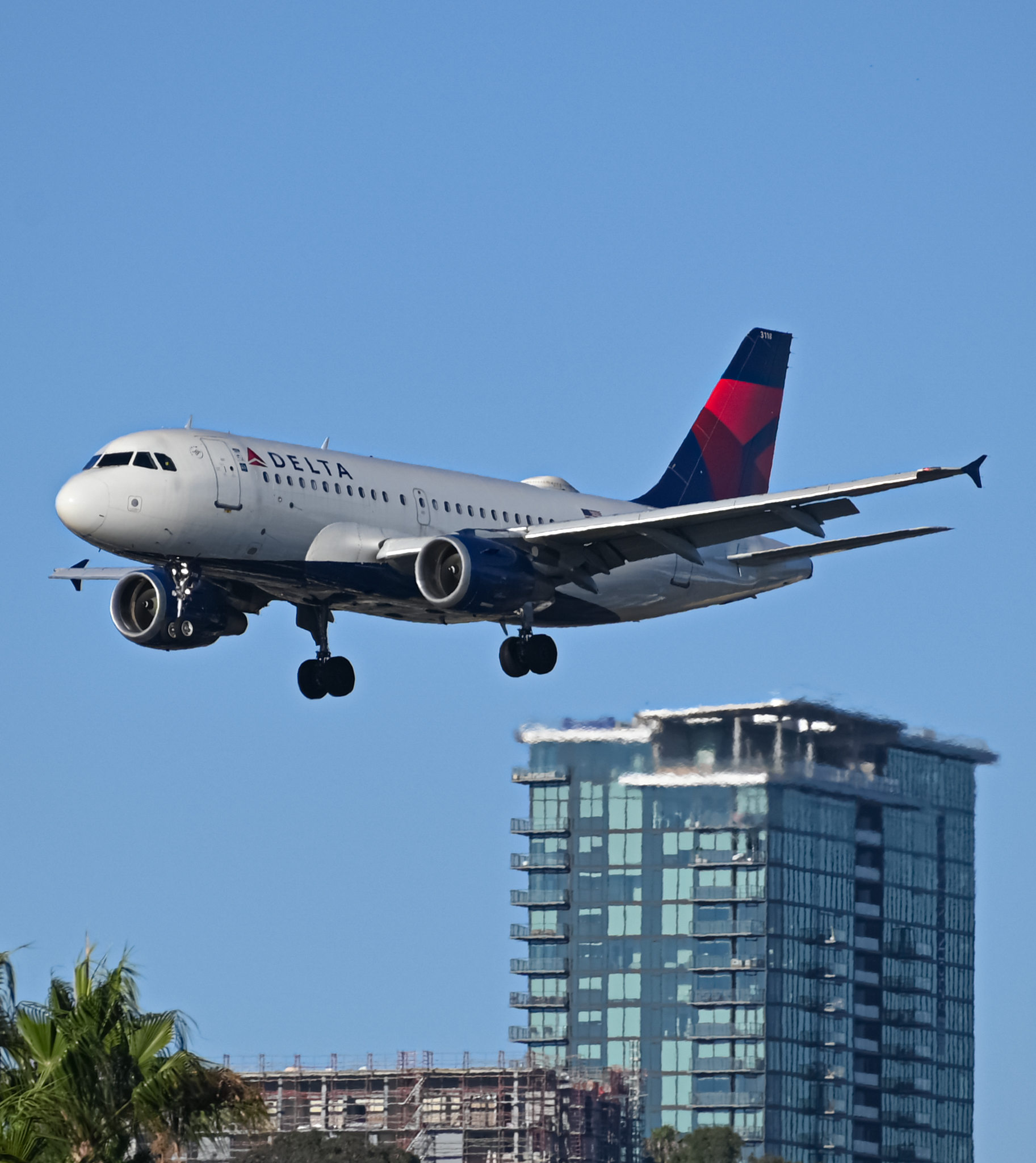 Full size: Delta Airlines Airbus A319 N318NB at San Diego International Airport