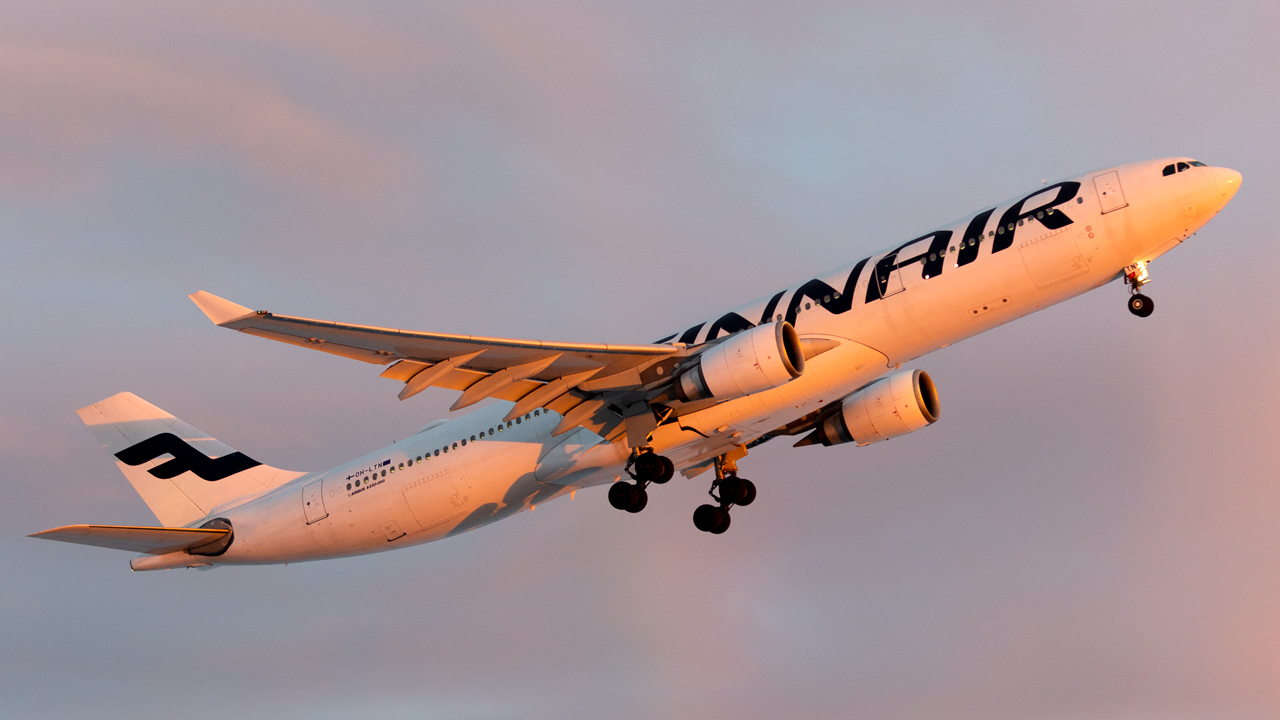 Full size: Finnair Airbus A330-300 OH-LTN at Helsinki Vantaa Airport