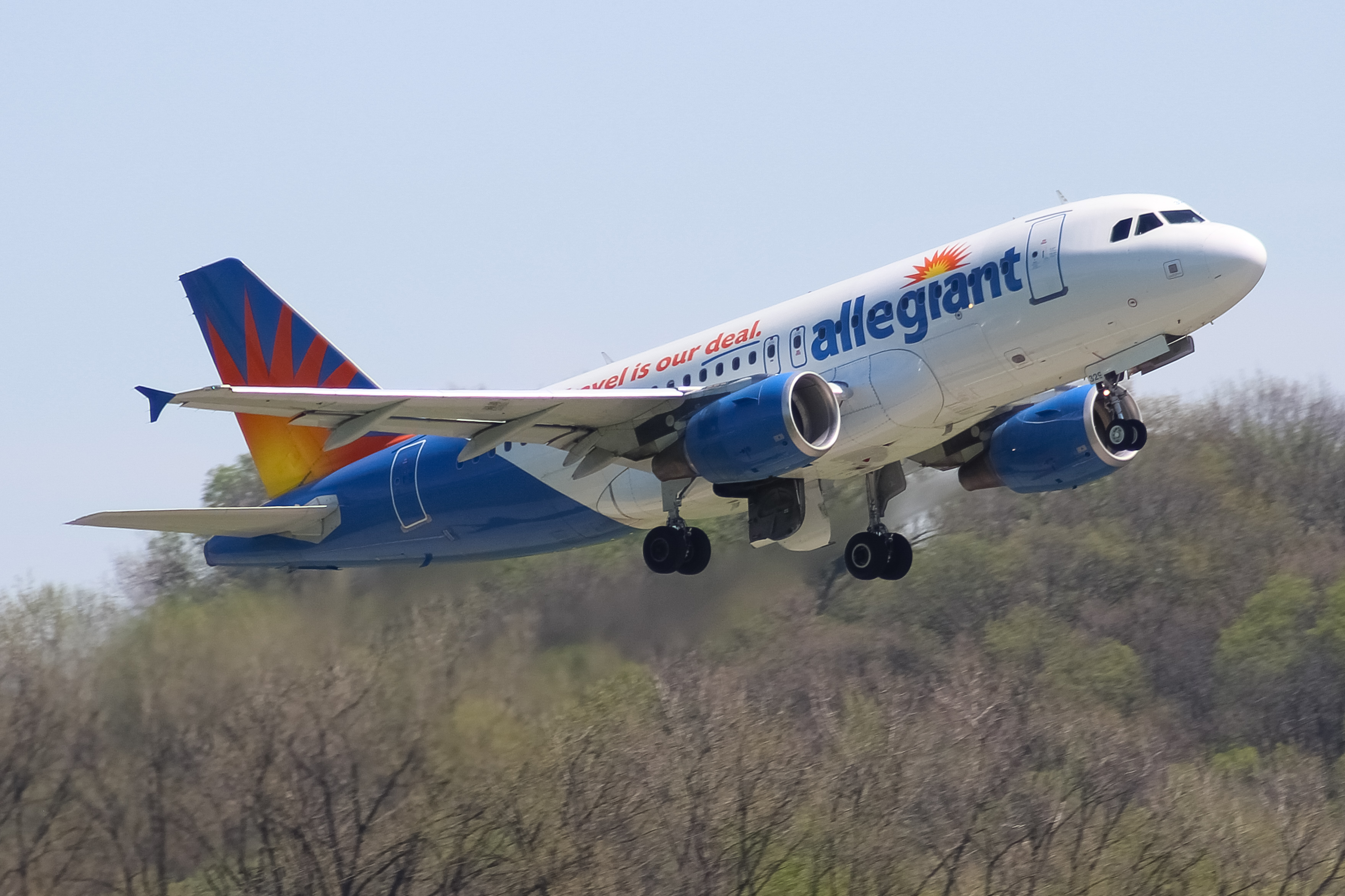 Full size: Allegiant Air Airbus A319 N329NV at Cincinnati Municipal Airport/Lunken Field