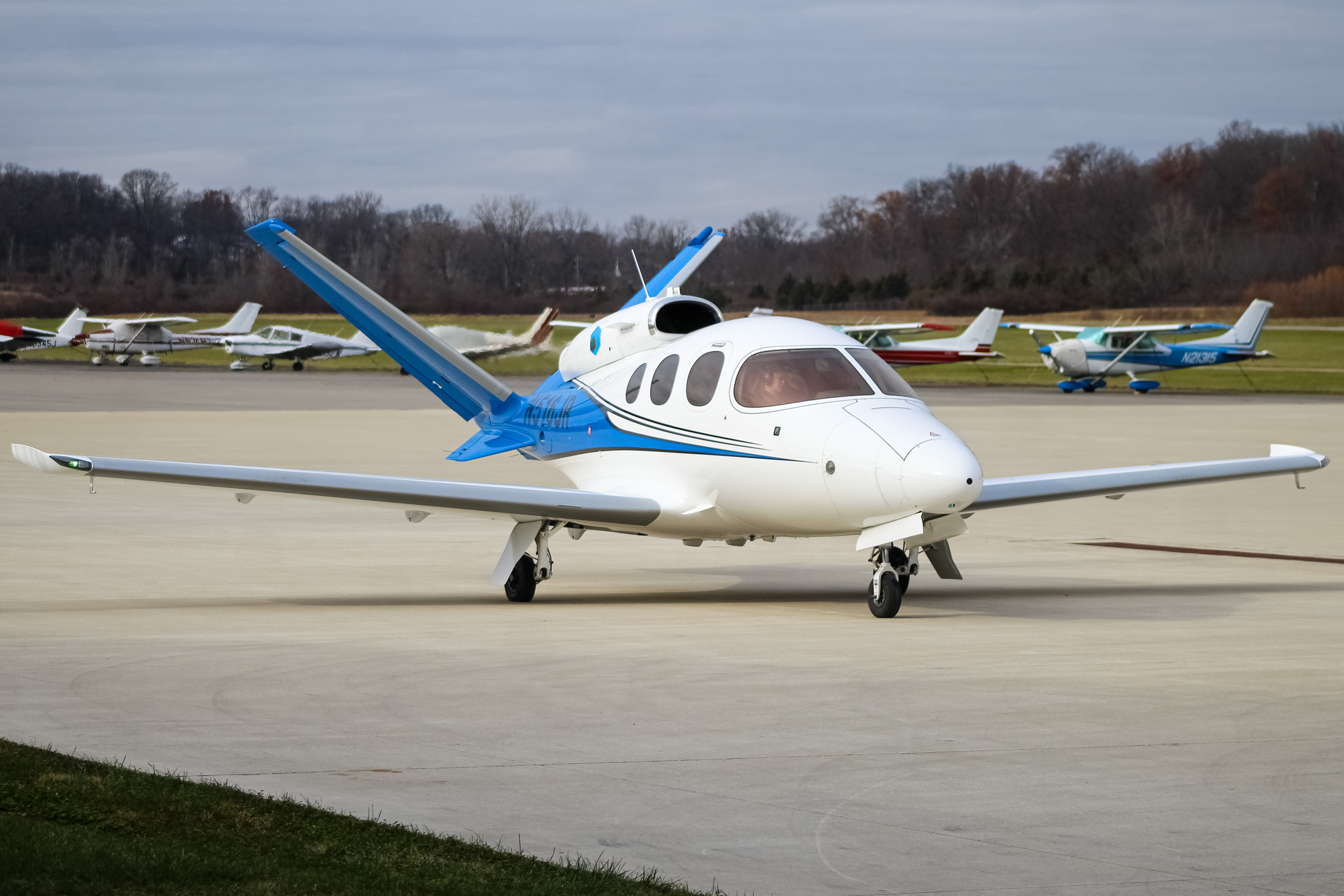 Full size: PRIVATE  Cirrus Vision Jet N516JR at Butler County Regional Airport/Hogan Field