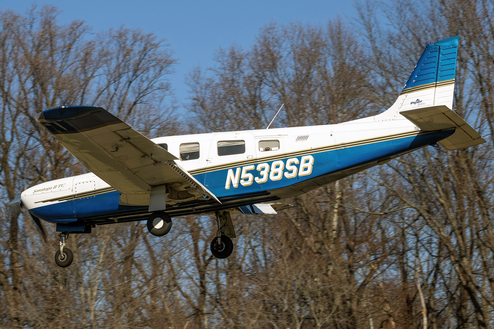 Full size: PRIVATE Piper PA-32 N538SB at College Park Airport
