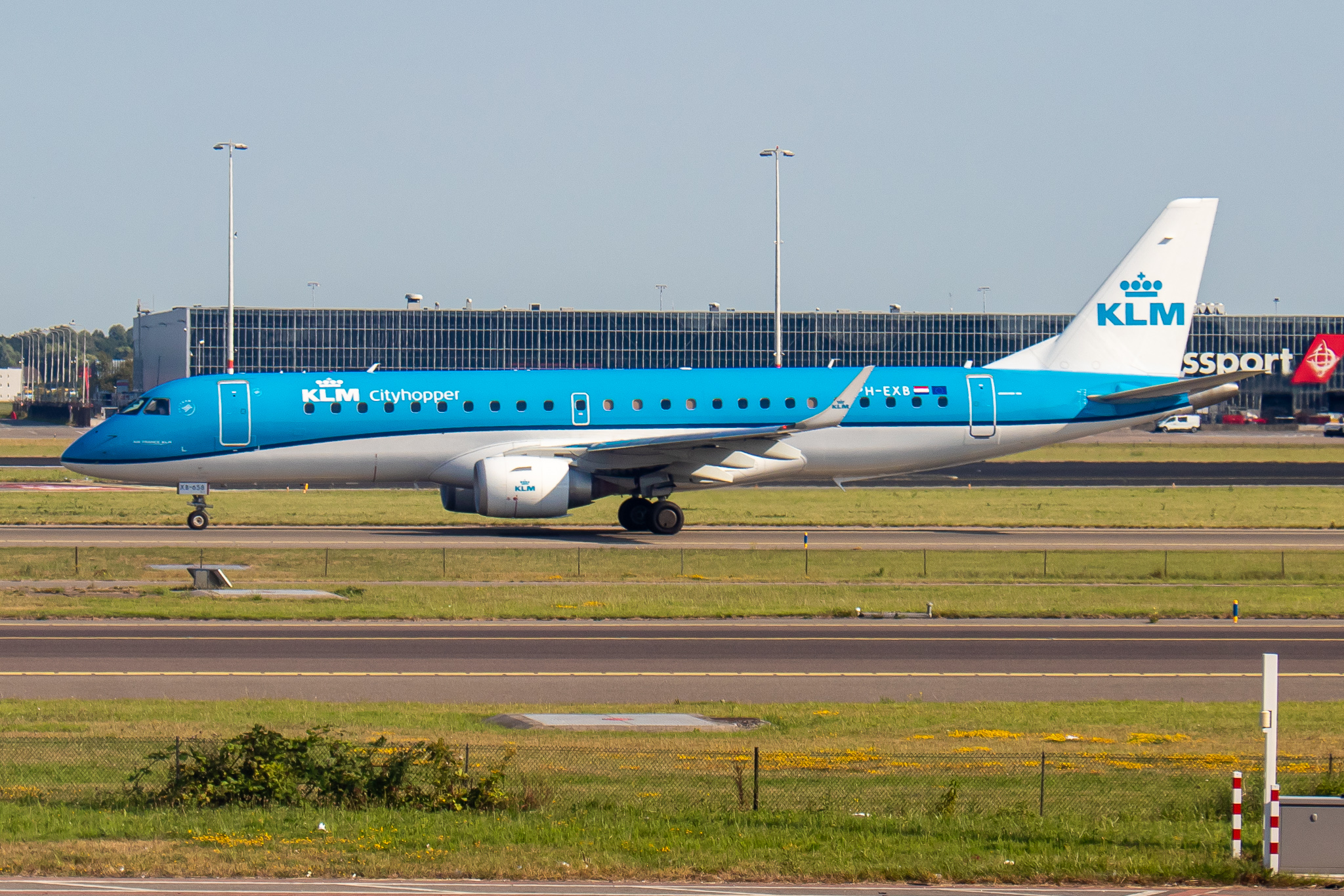 Full size: KLM CityHopper Embraer E195 PH-EXB at Amsterdam Schiphol Airport