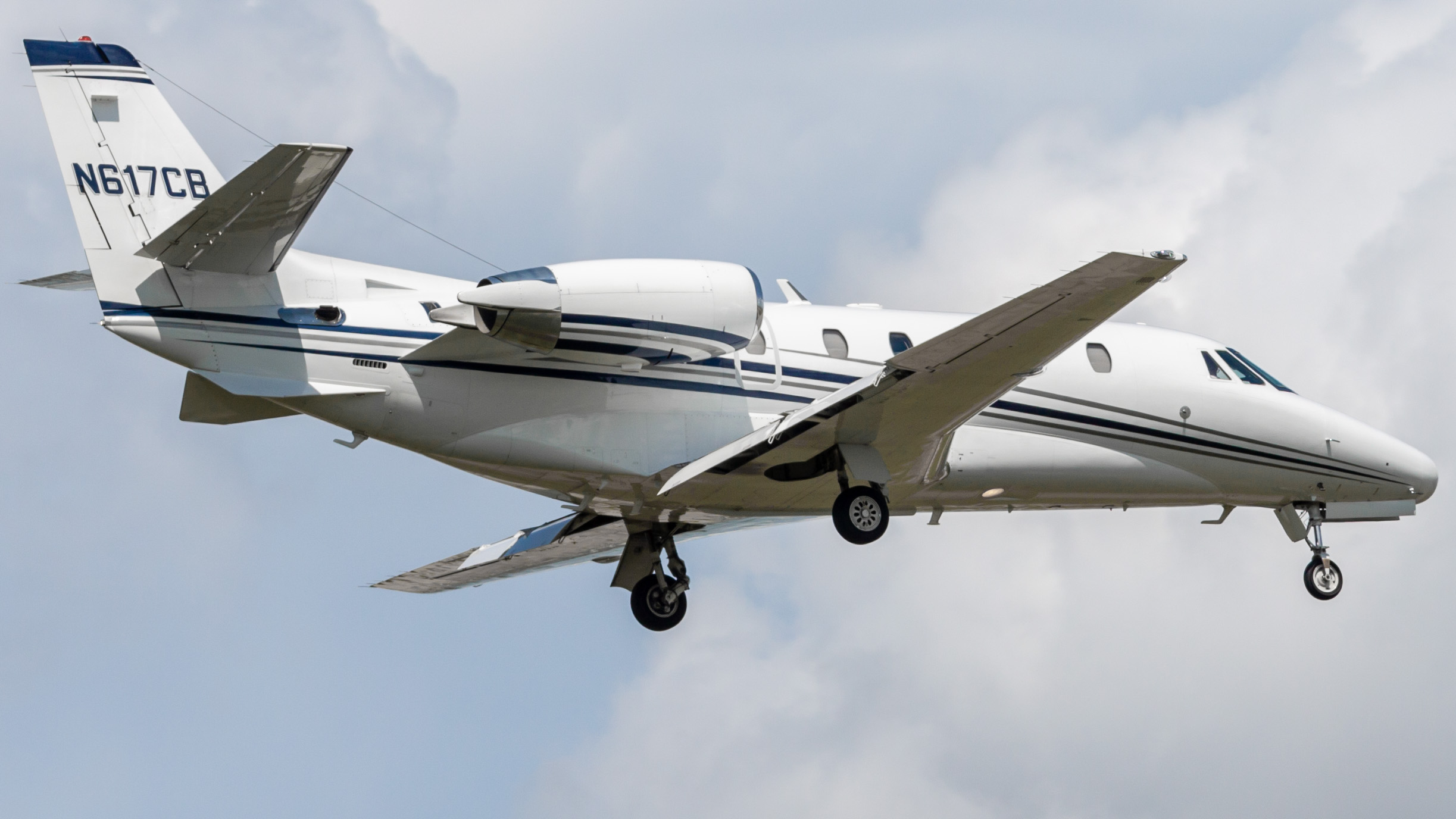 Full size: PRIVATE Cessna Citation 560XL Excel N617CB at William P Hobby Airport