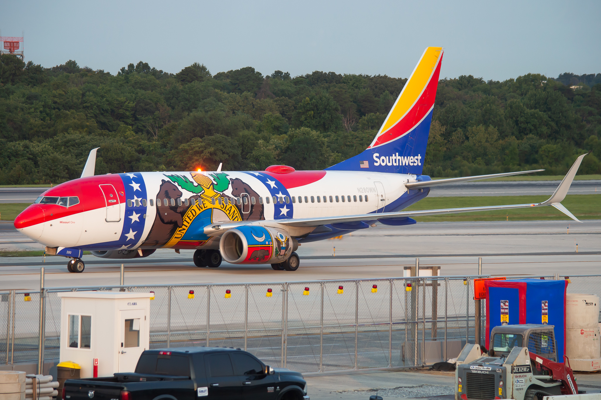 Full size: Southwest Airlines Boeing 737-700 N230WN at Baltimore/Washington International Thurgood Marshall Airport