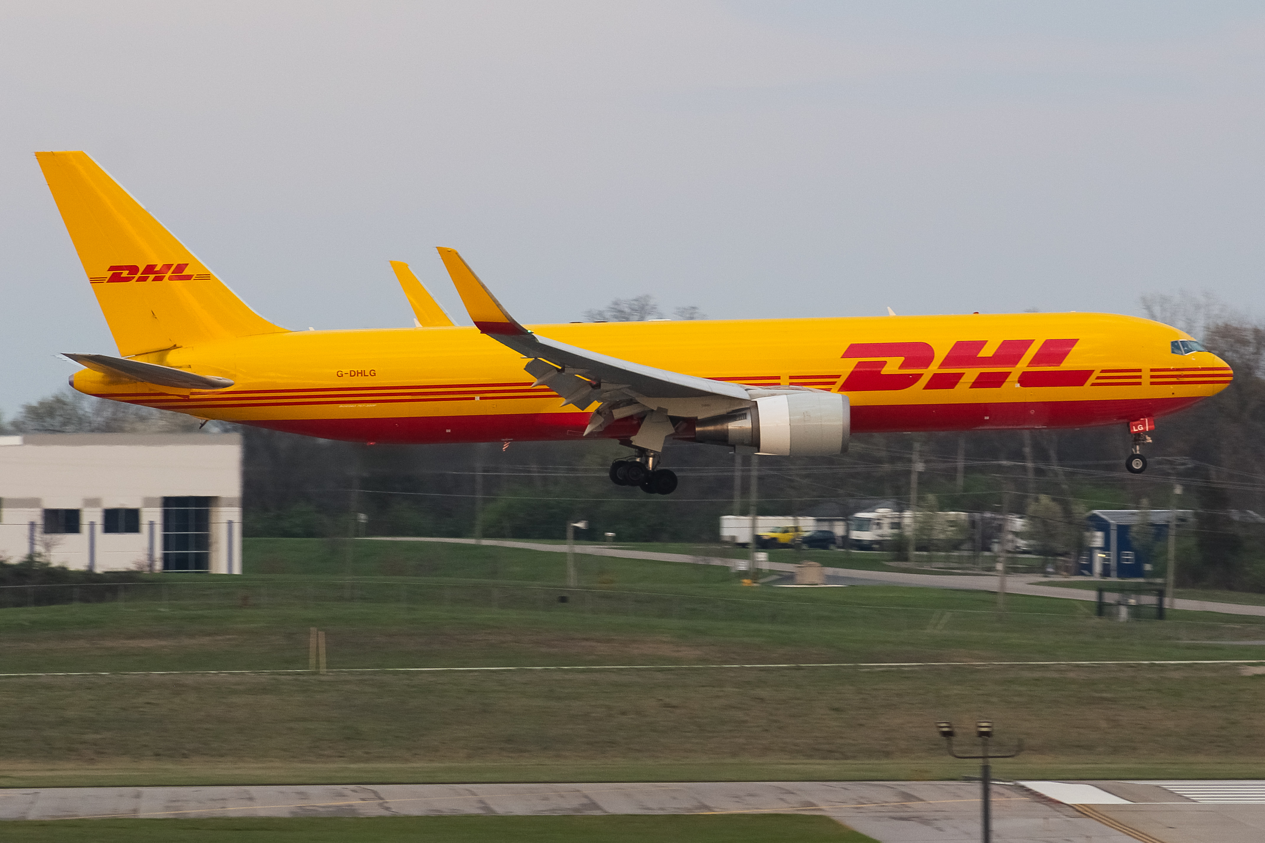 Full size: DHL Boeing 767-300F G-DHLG at Cincinnati/Northern Kentucky International Airport